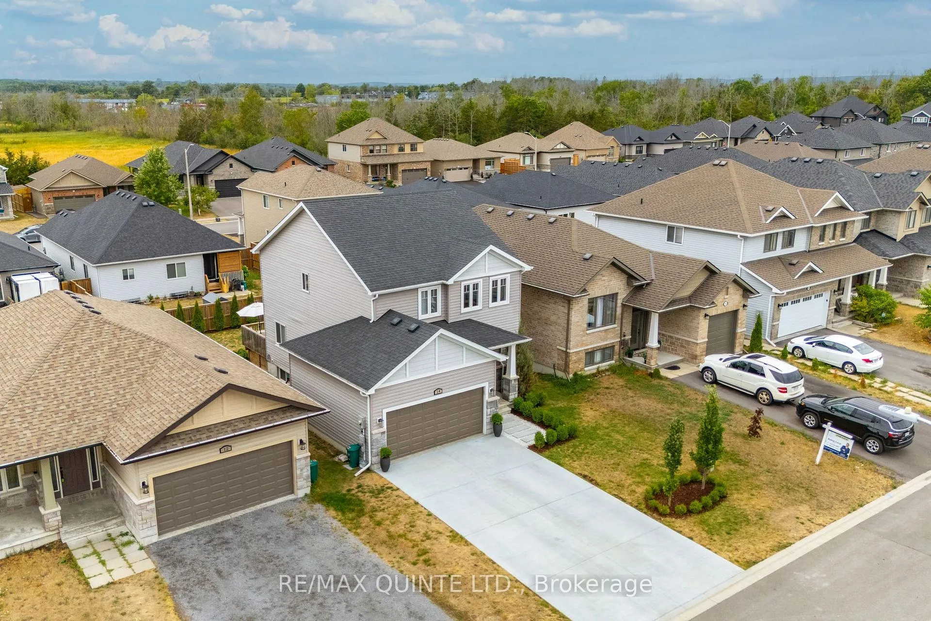 Photo 2 of 14 Cypress Drive, Belleville, Thurlow Ward — HOMEH