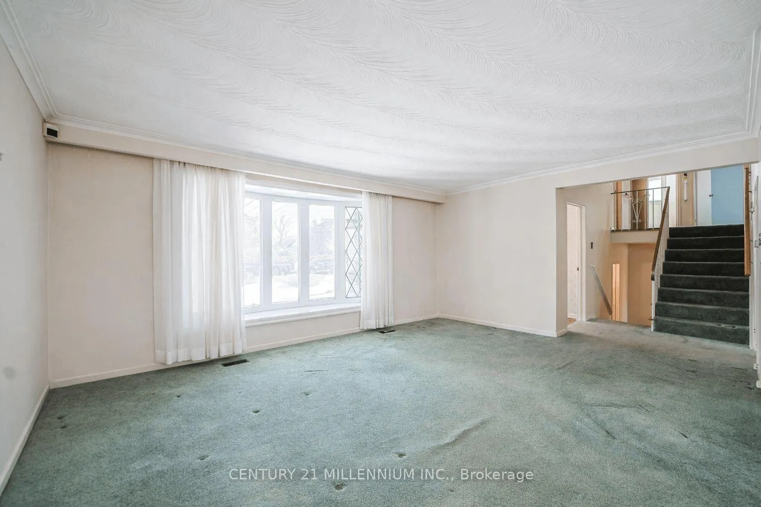Photo 6 of 94 Norfield Crescent, Etobicoke, Elms-Old Rexdale — HOMEH