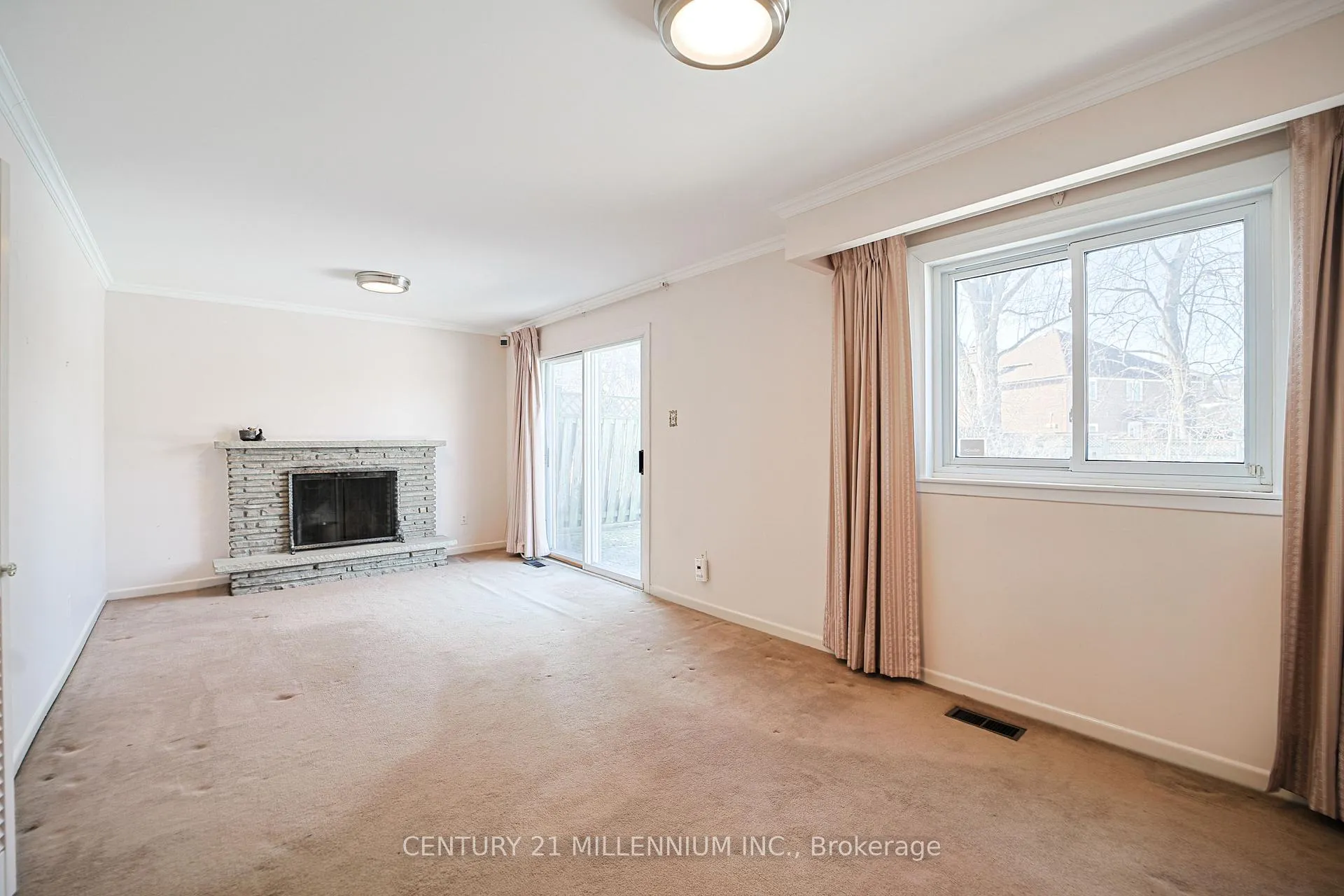 Photo 18 of 94 Norfield Crescent, Etobicoke, Elms-Old Rexdale — HOMEH