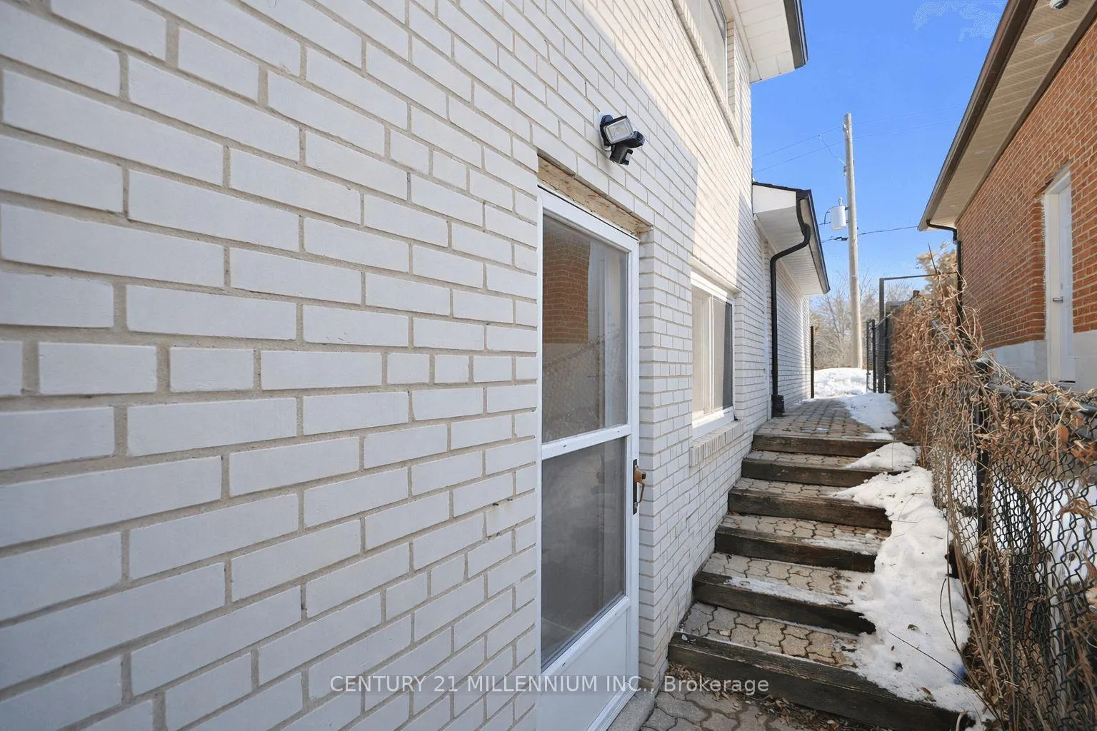 Photo 25 of 94 Norfield Crescent, Etobicoke, Elms-Old Rexdale — HOMEH
