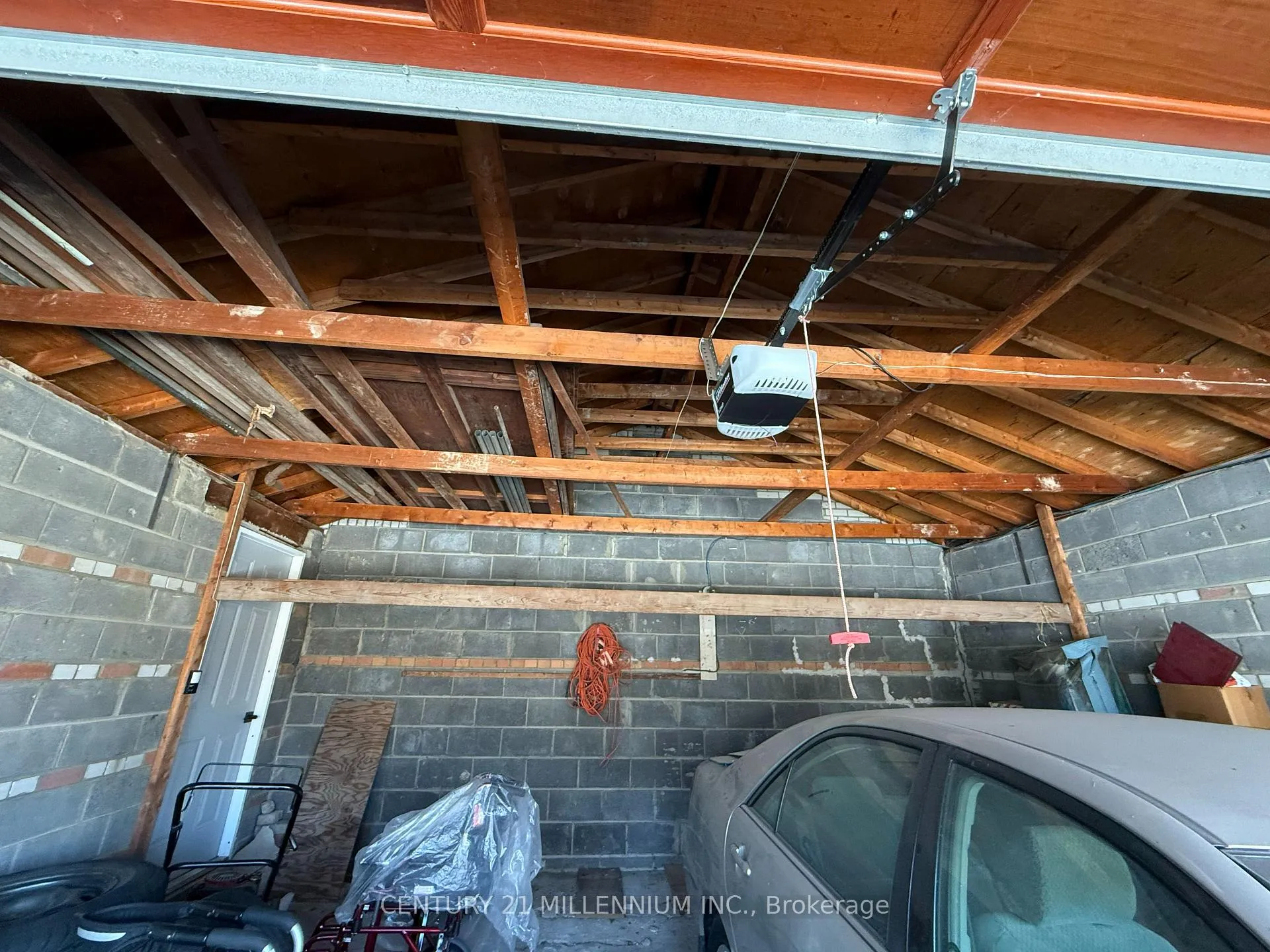 Photo 36 of 94 Norfield Crescent, Etobicoke, Elms-Old Rexdale — HOMEH