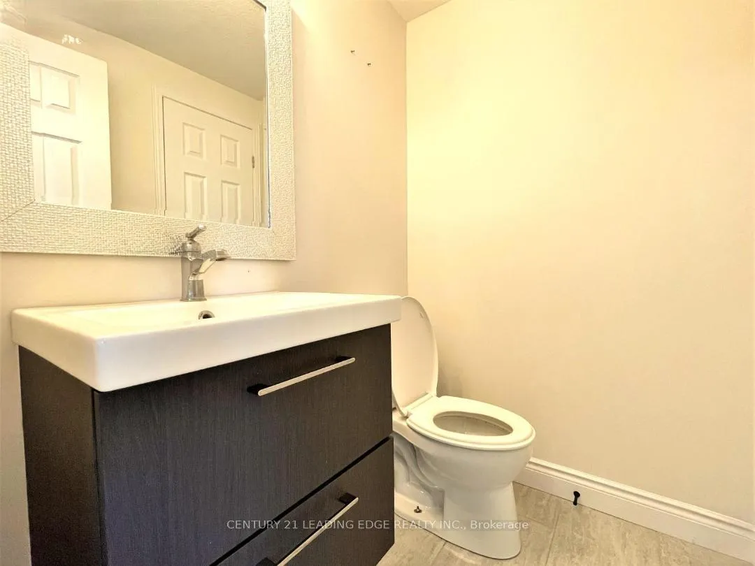 Photo 5 of 6 Highbrook Street, Kitchener — HOMEH