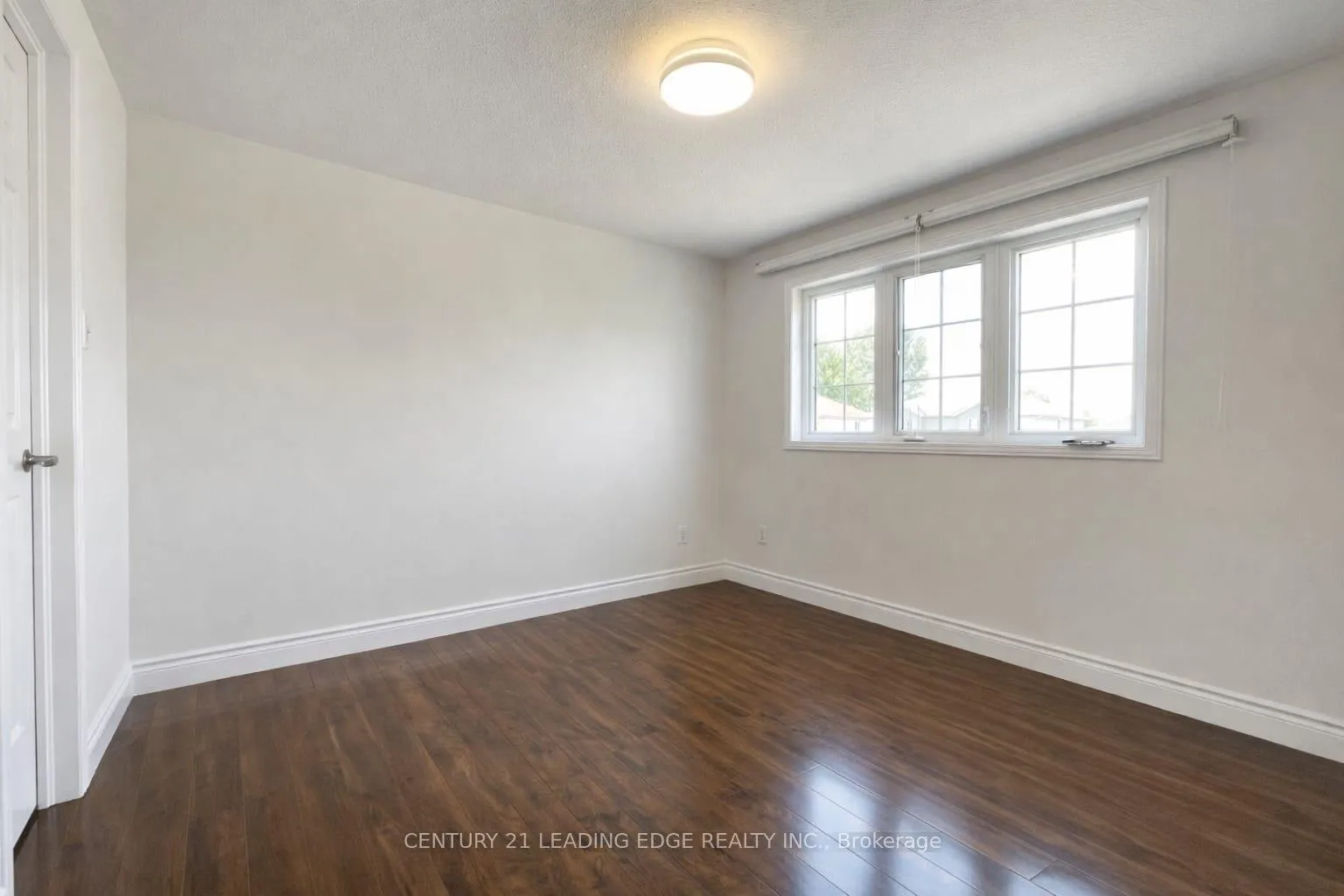 Photo 10 of 6 Highbrook Street, Kitchener — HOMEH