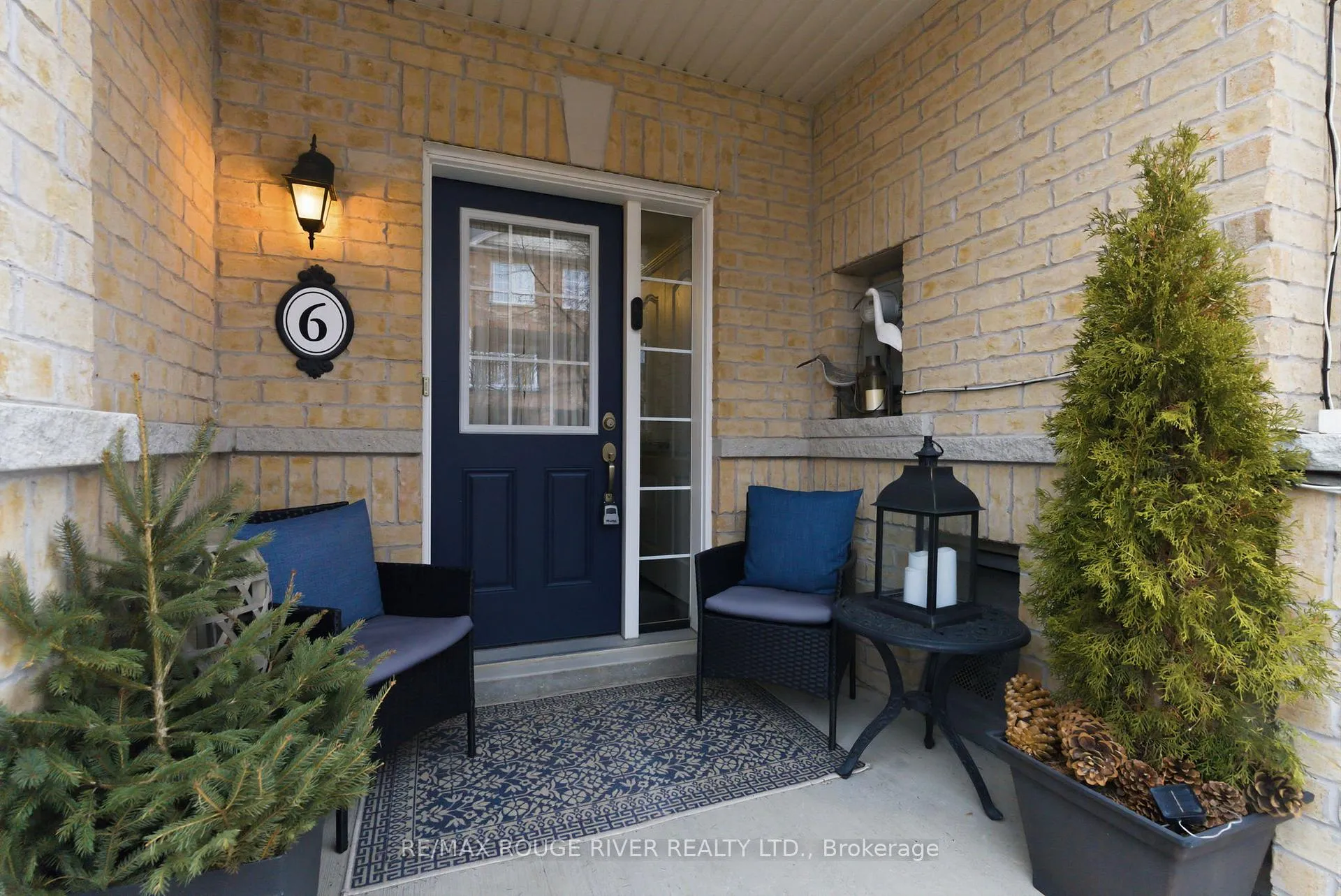 Photo 2 of 6 Edison Way, Whitby, Taunton North — HOMEH