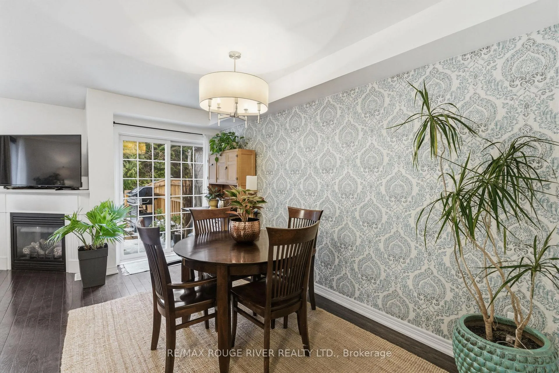 Photo 11 of 6 Edison Way, Whitby, Taunton North — HOMEH