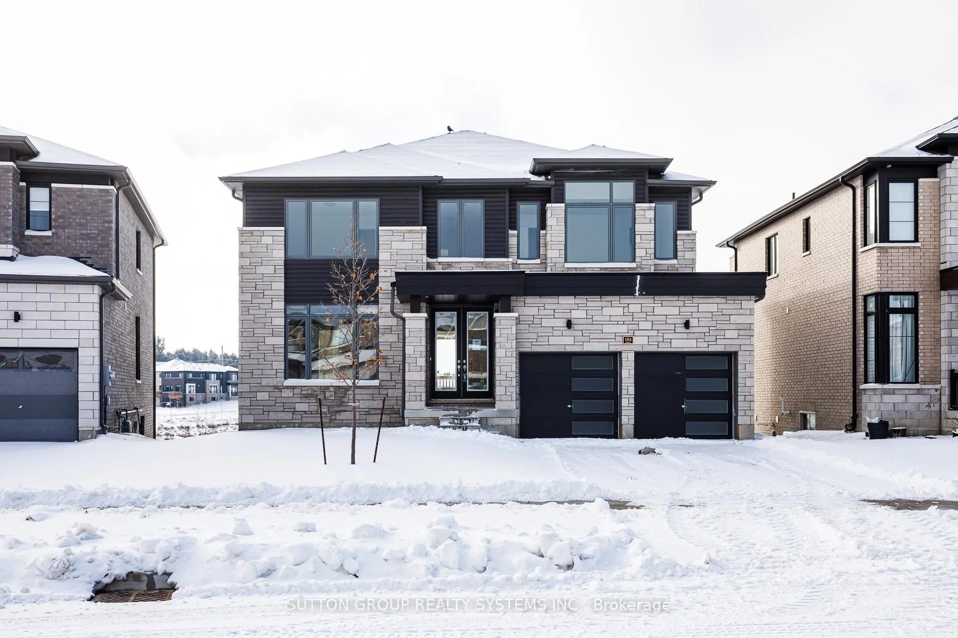 Photo 1 of 184 Roseanne Circle, Wasaga Beach — HOMEH