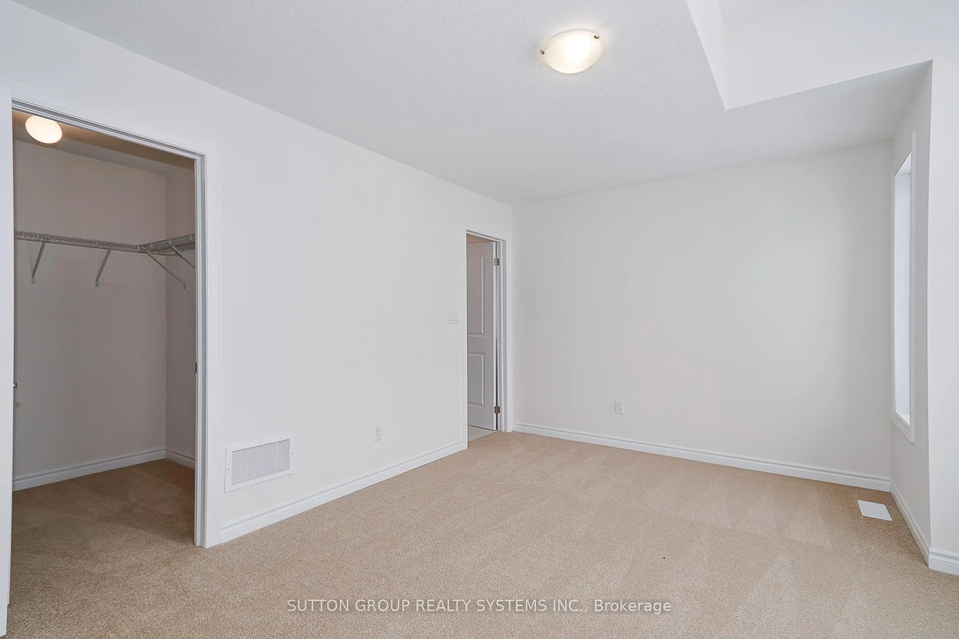 Photo 18 of 184 Roseanne Circle, Wasaga Beach — HOMEH