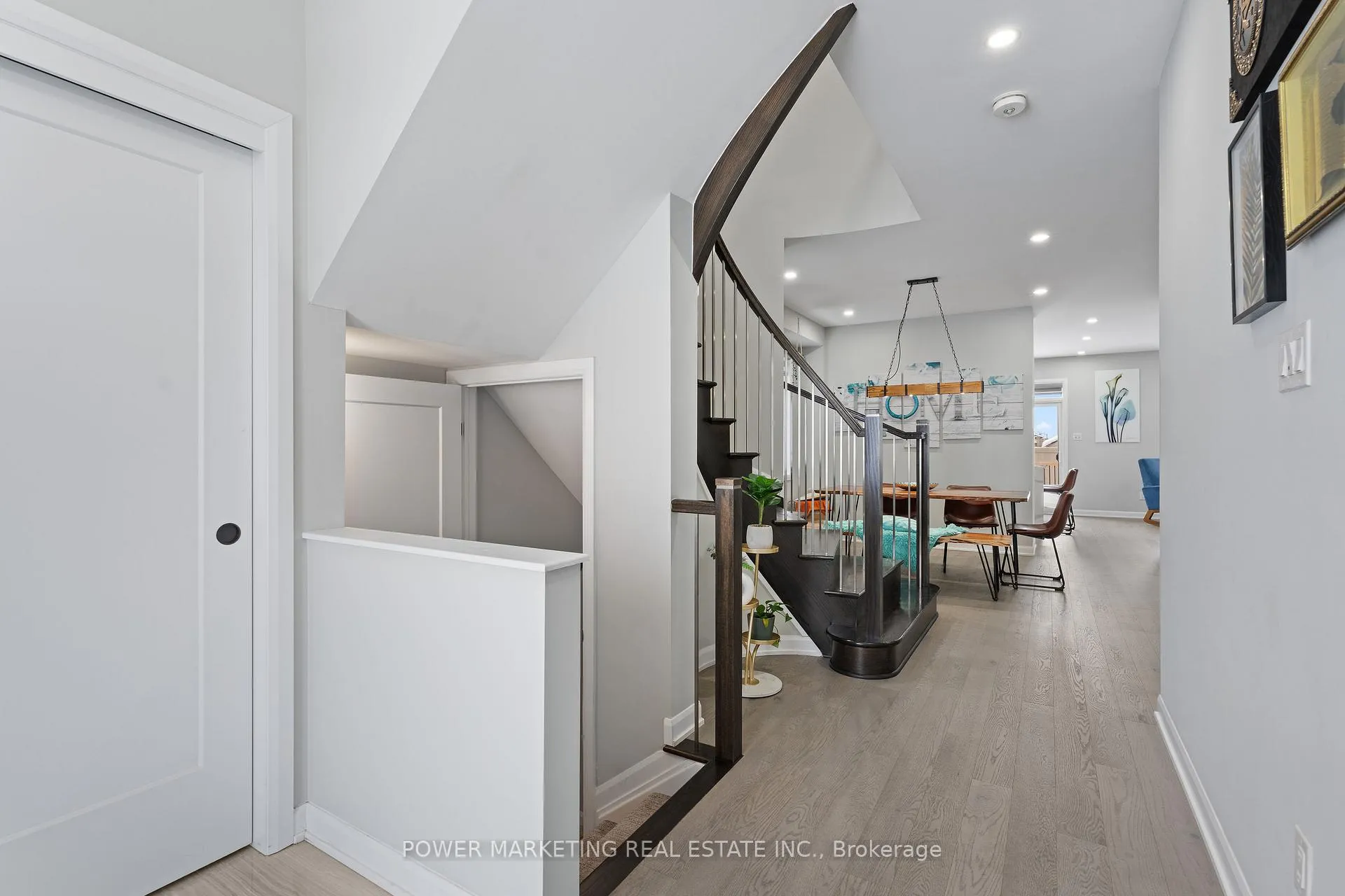 Photo 4 of 143 Robin Easey Avenue, Ottawa, Barrhaven - Half Moon Bay — HOMEH
