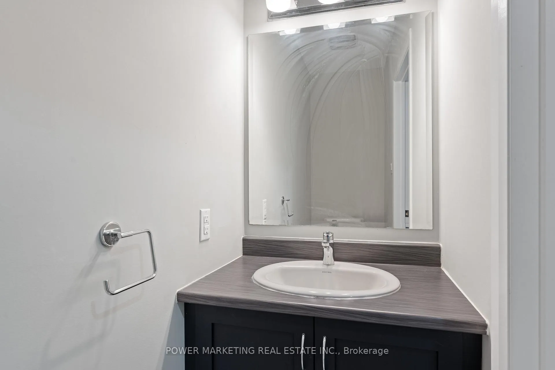 Photo 15 of 143 Robin Easey Avenue, Ottawa, Barrhaven - Half Moon Bay — HOMEH