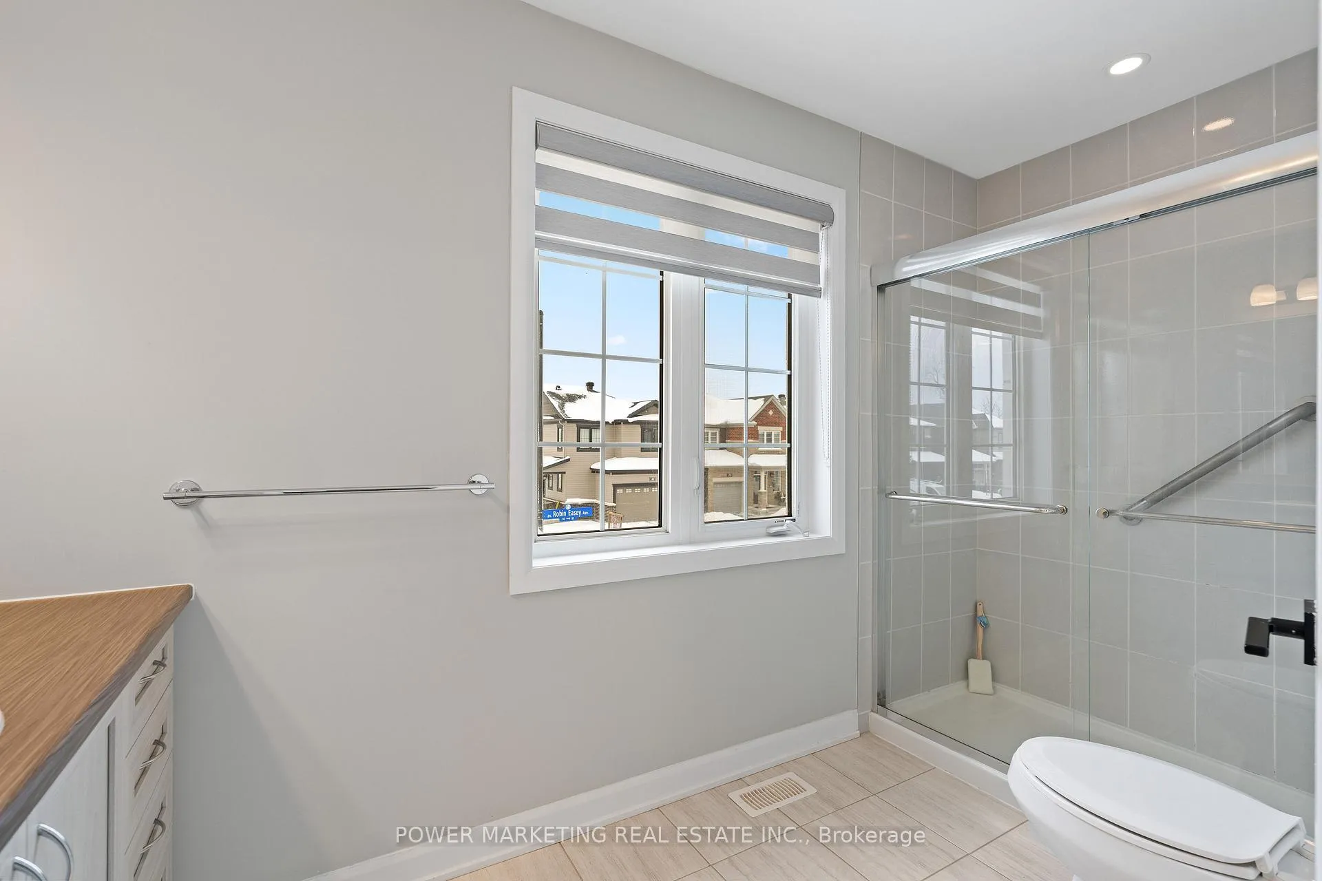 Photo 23 of 143 Robin Easey Avenue, Ottawa, Barrhaven - Half Moon Bay — HOMEH