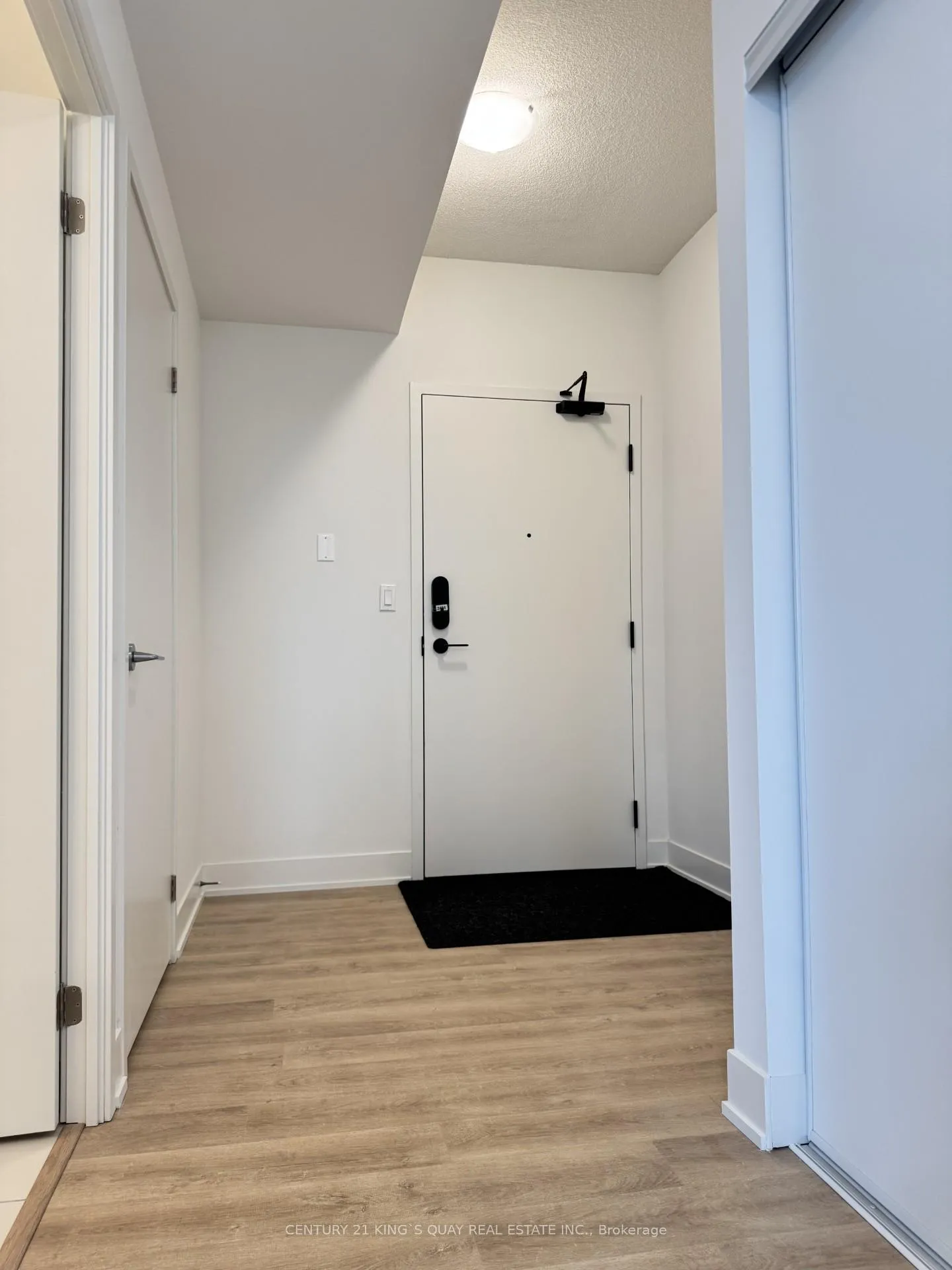 Photo 10 of Unit 2404, 38 Andre De Grasse Street, Markham, Unionville — HOMEH