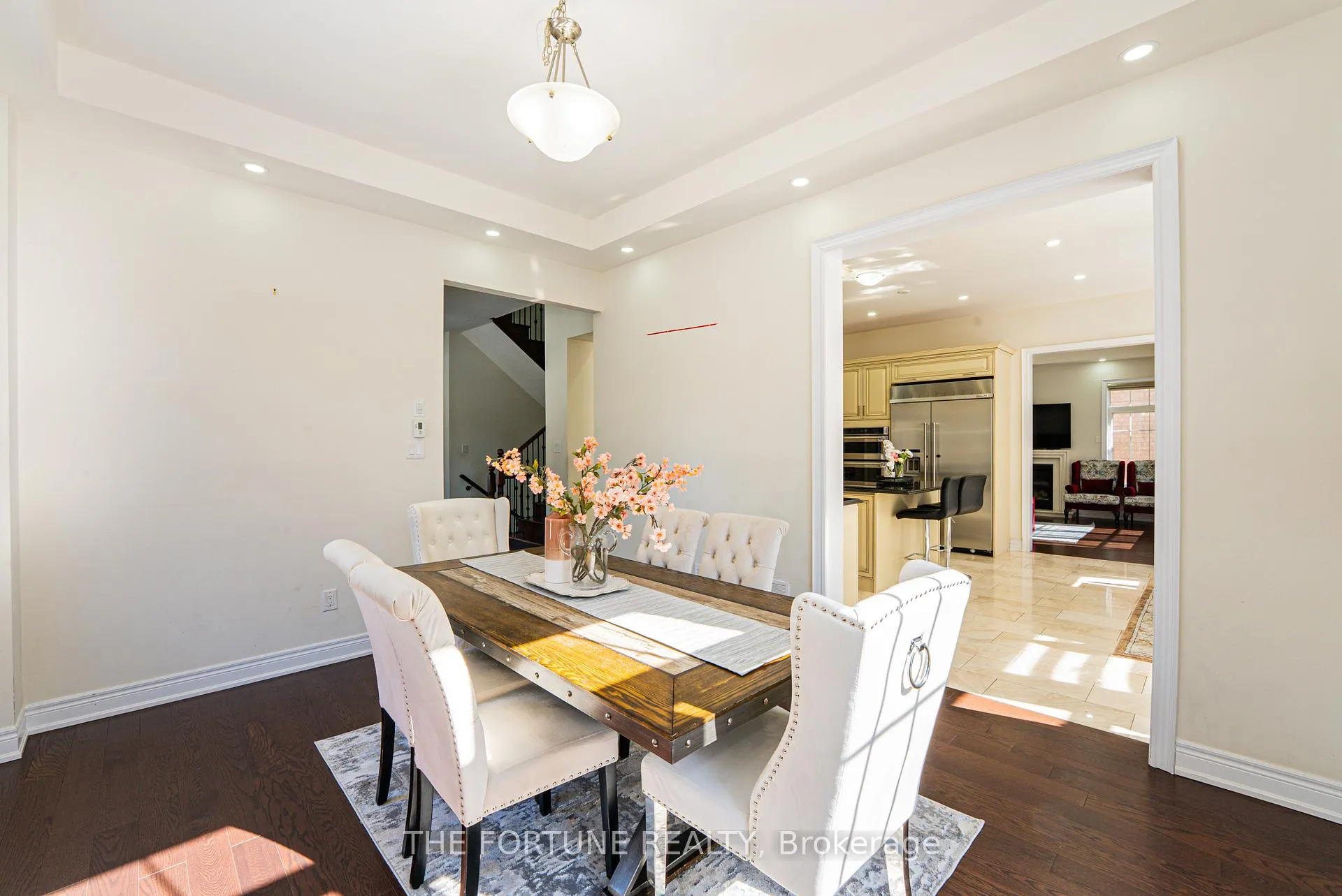 Photo 7 of 21 Lyle Way N, Brampton, Northwest Brampton — HOMEH