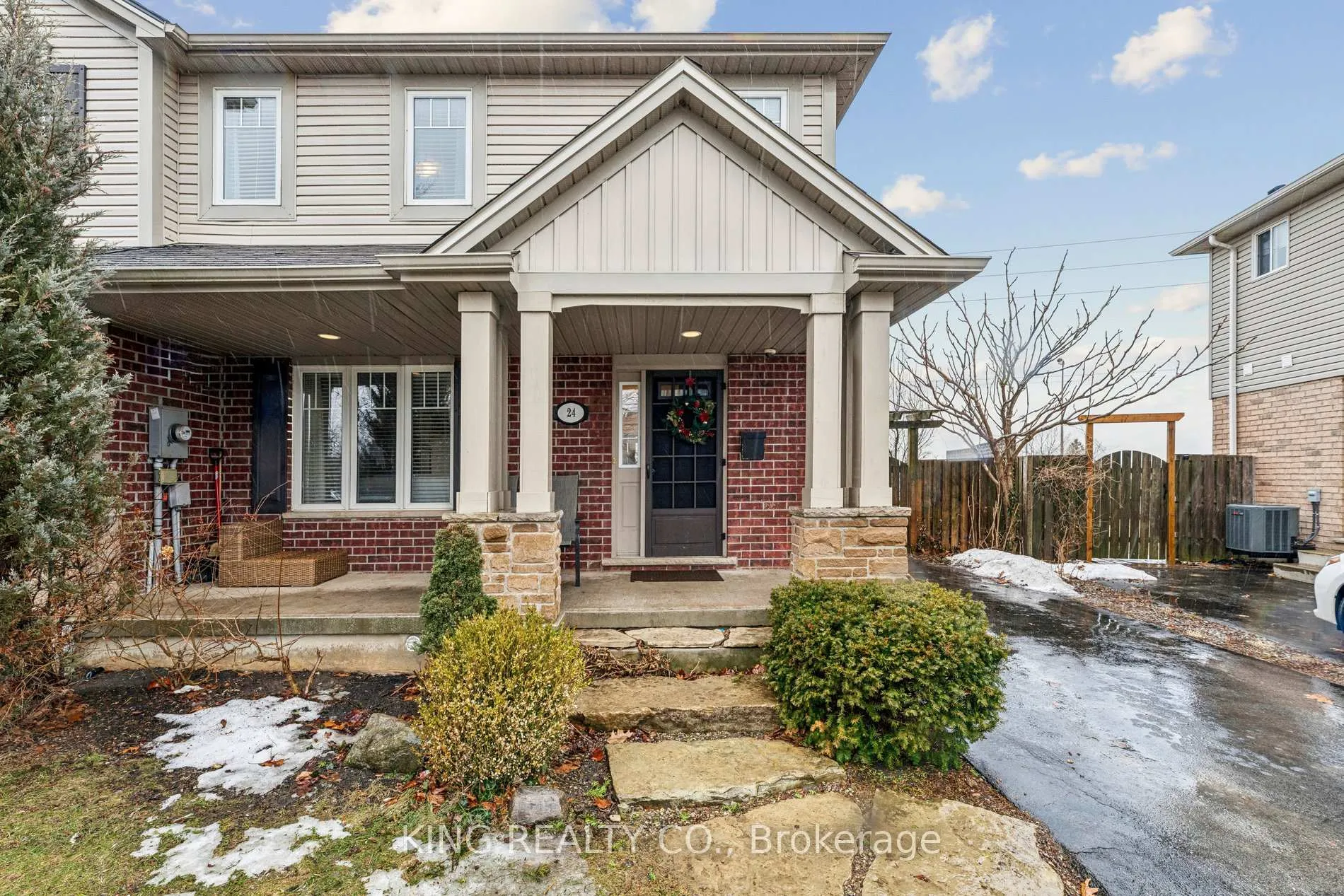 Photo 4 of 24 Coleman Court, St. Thomas — HOMEH