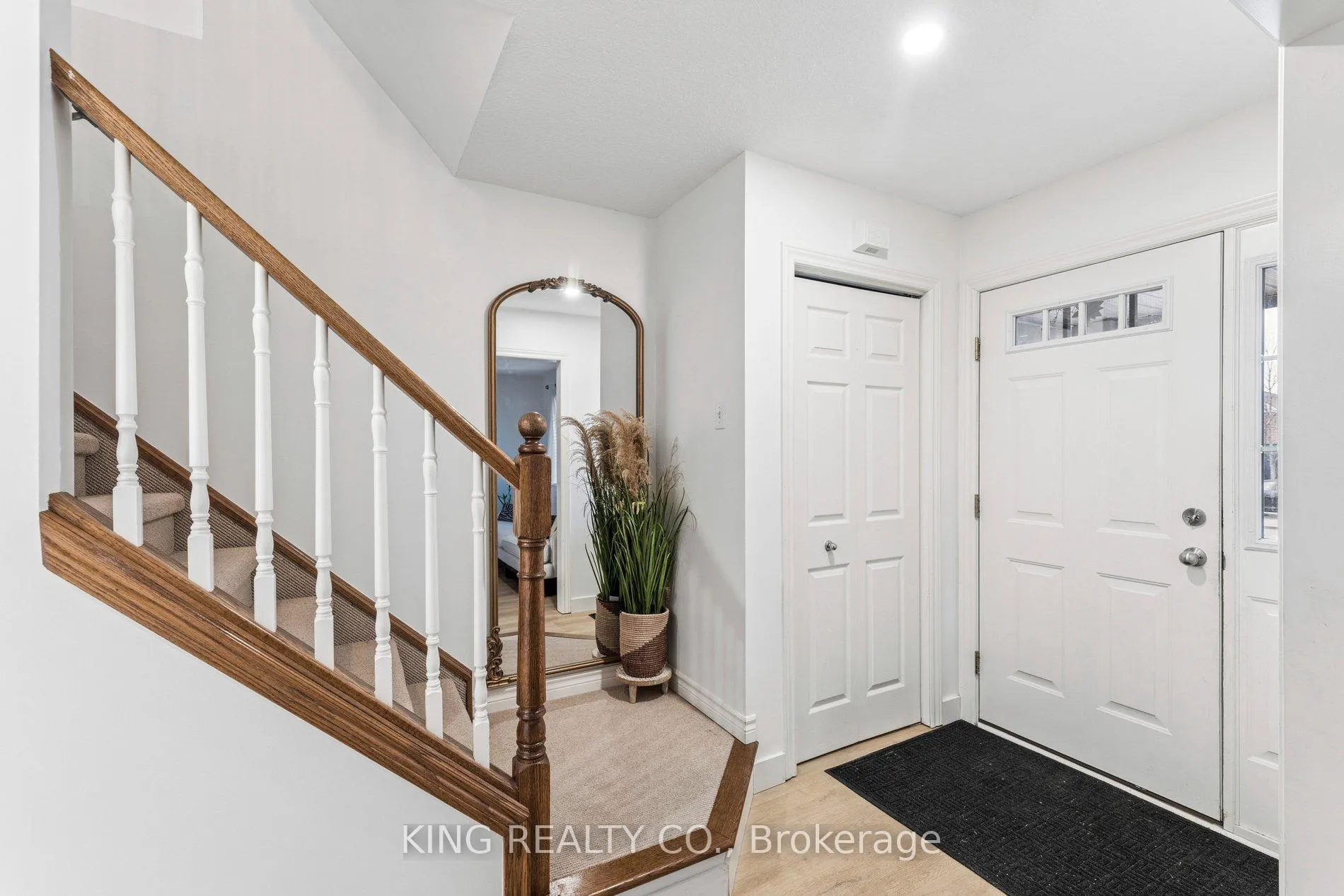 Photo 7 of 24 Coleman Court, St. Thomas — HOMEH