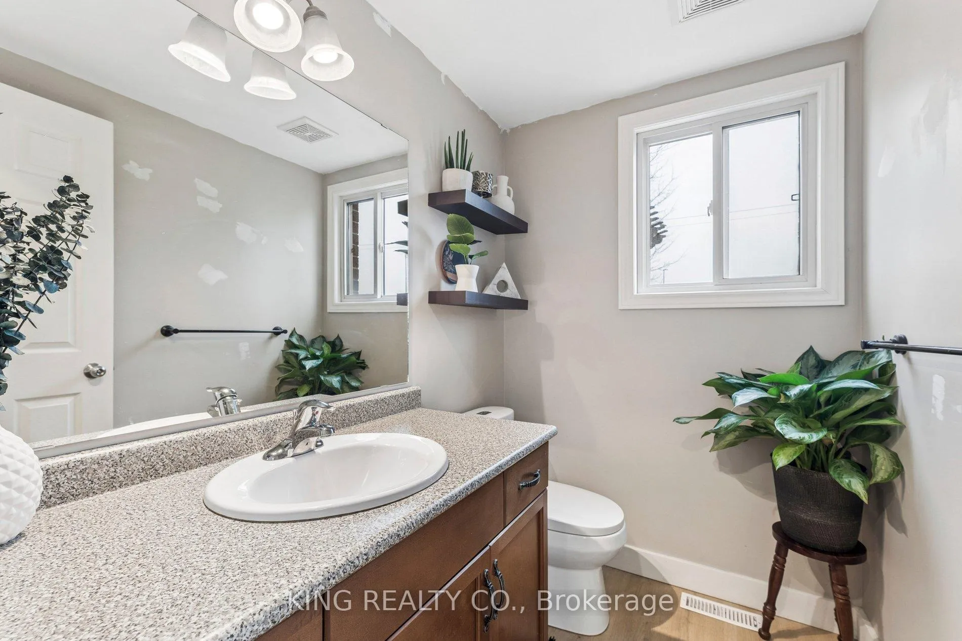 Photo 20 of 24 Coleman Court, St. Thomas — HOMEH