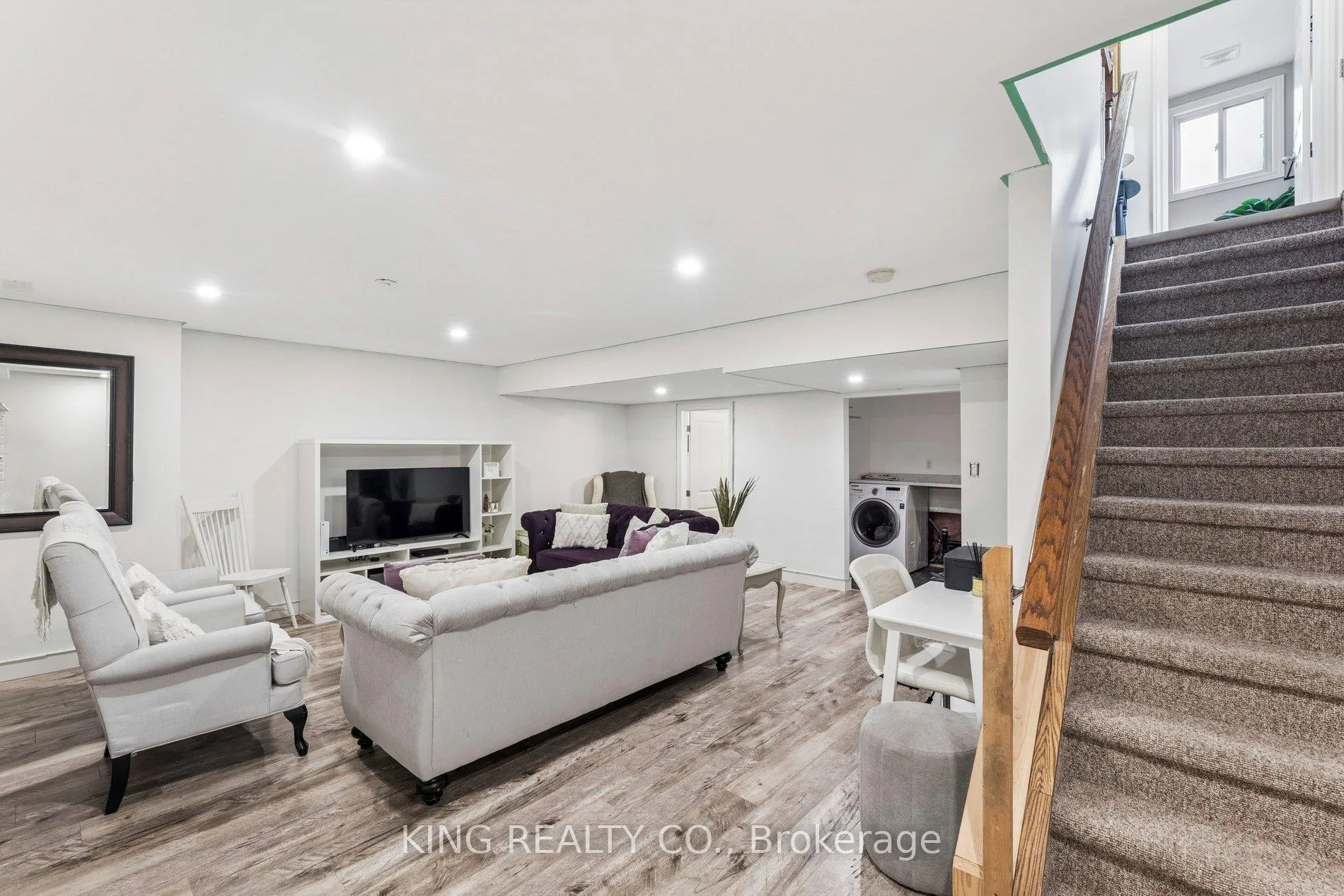 Photo 32 of 24 Coleman Court, St. Thomas — HOMEH
