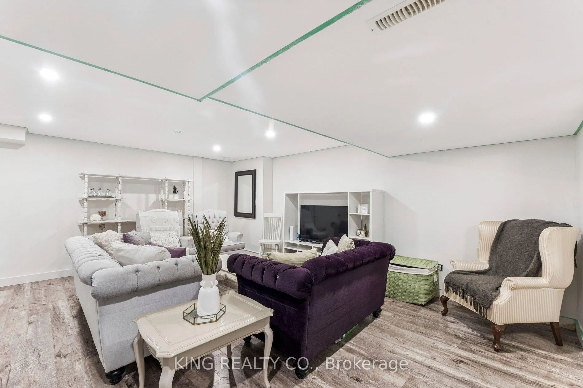 Photo 40 of 24 Coleman Court, St. Thomas — HOMEH