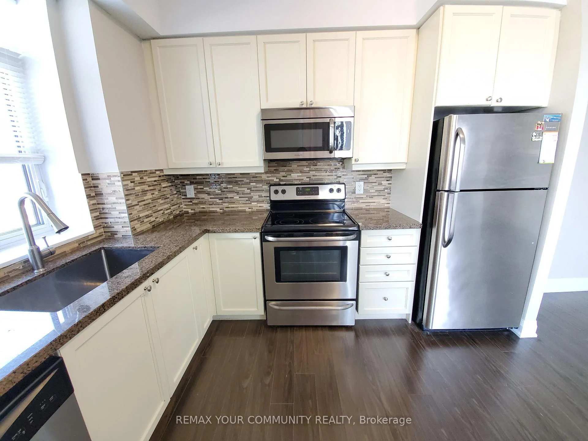 Photo 5 of Unit 318, 12 Woodstream Boulevard, Vaughan, Vaughan Grove — HOMEH