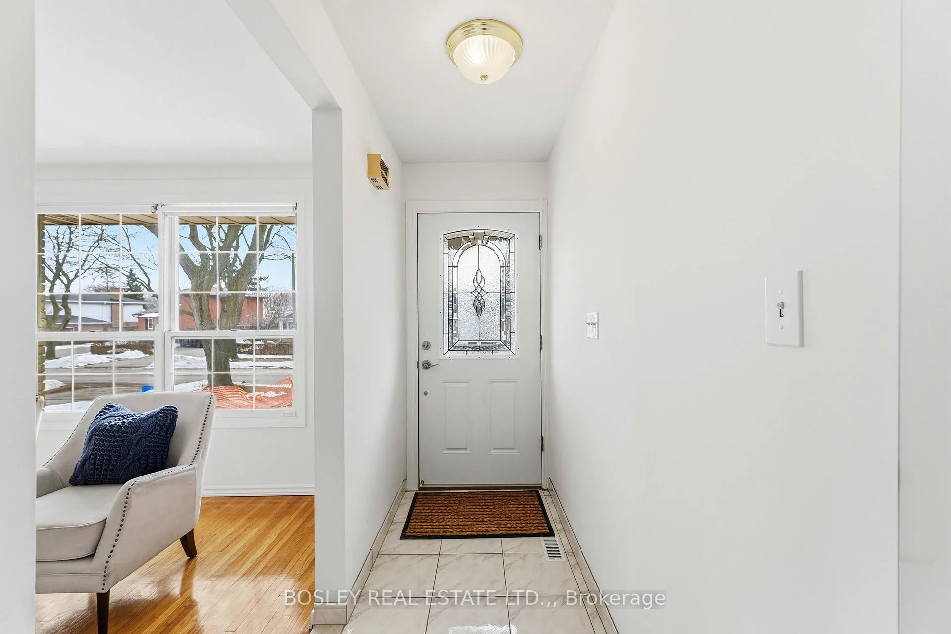 Photo 3 of 7199 Freeman Street, Niagara Falls, Morrison — HOMEH