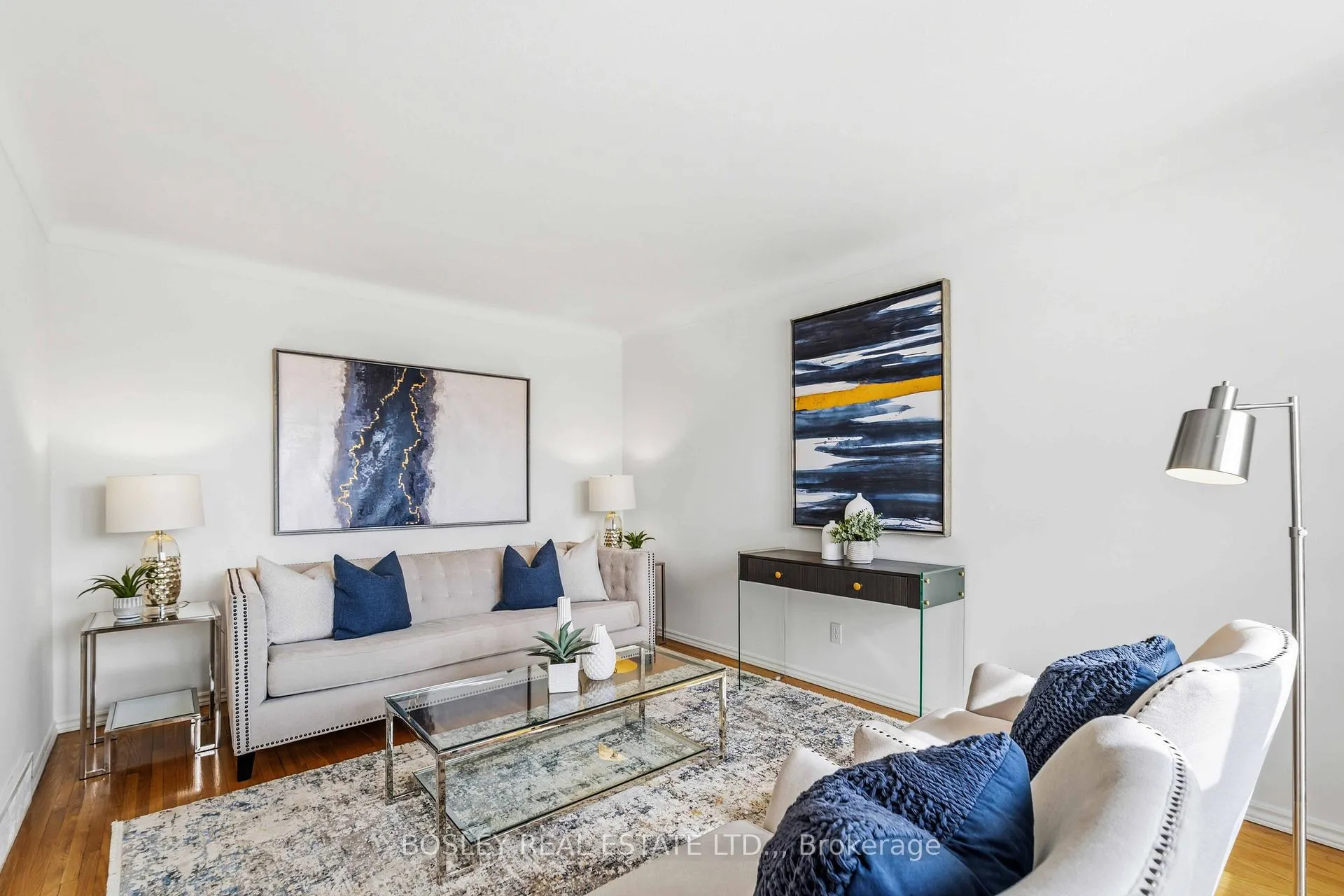 Photo 5 of 7199 Freeman Street, Niagara Falls, Morrison — HOMEH