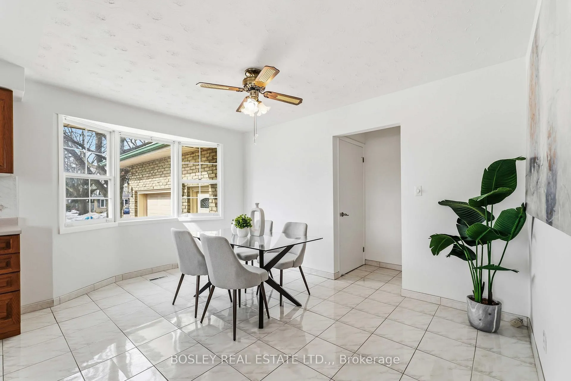 Photo 8 of 7199 Freeman Street, Niagara Falls, Morrison — HOMEH