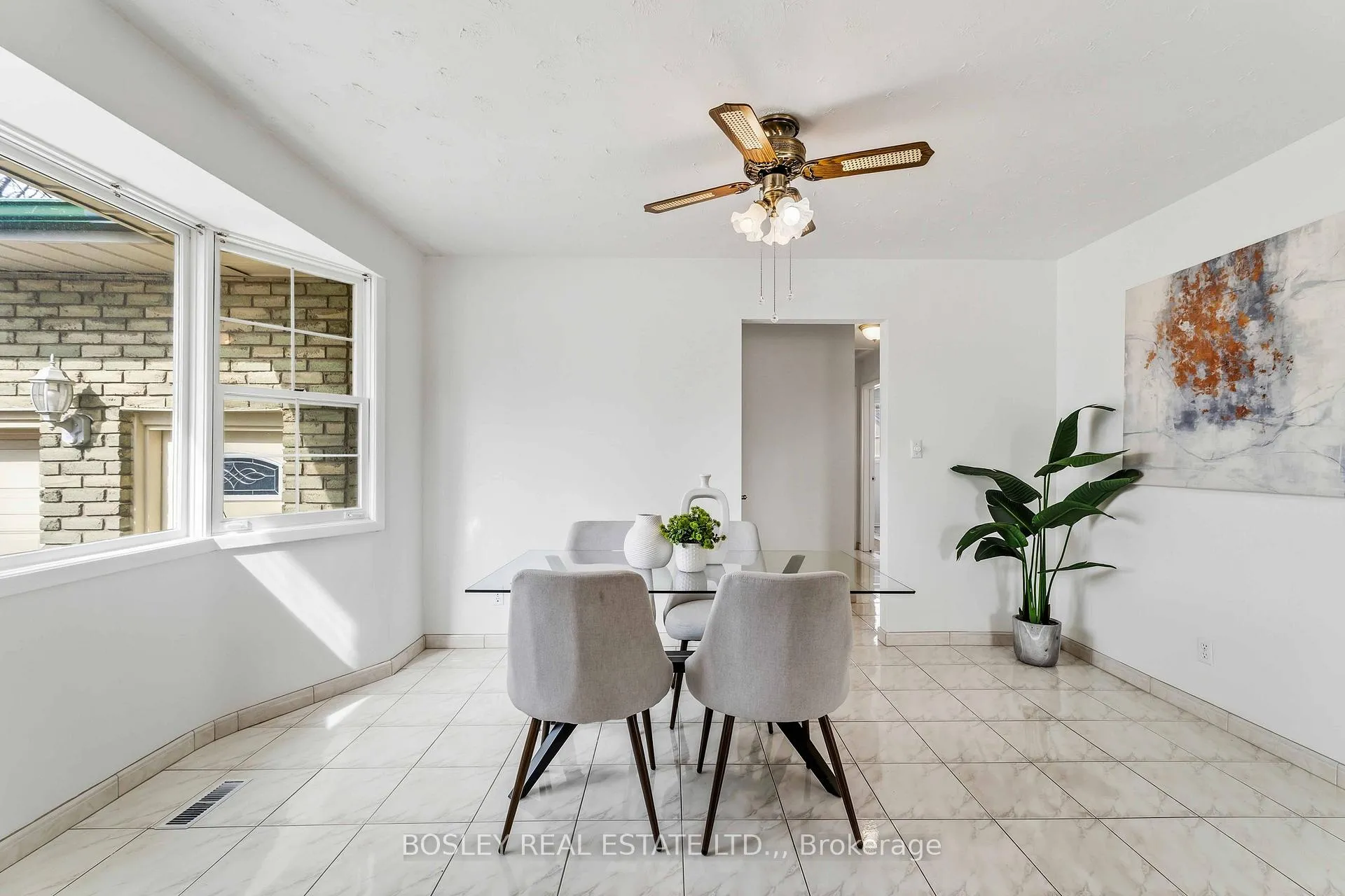Photo 9 of 7199 Freeman Street, Niagara Falls, Morrison — HOMEH