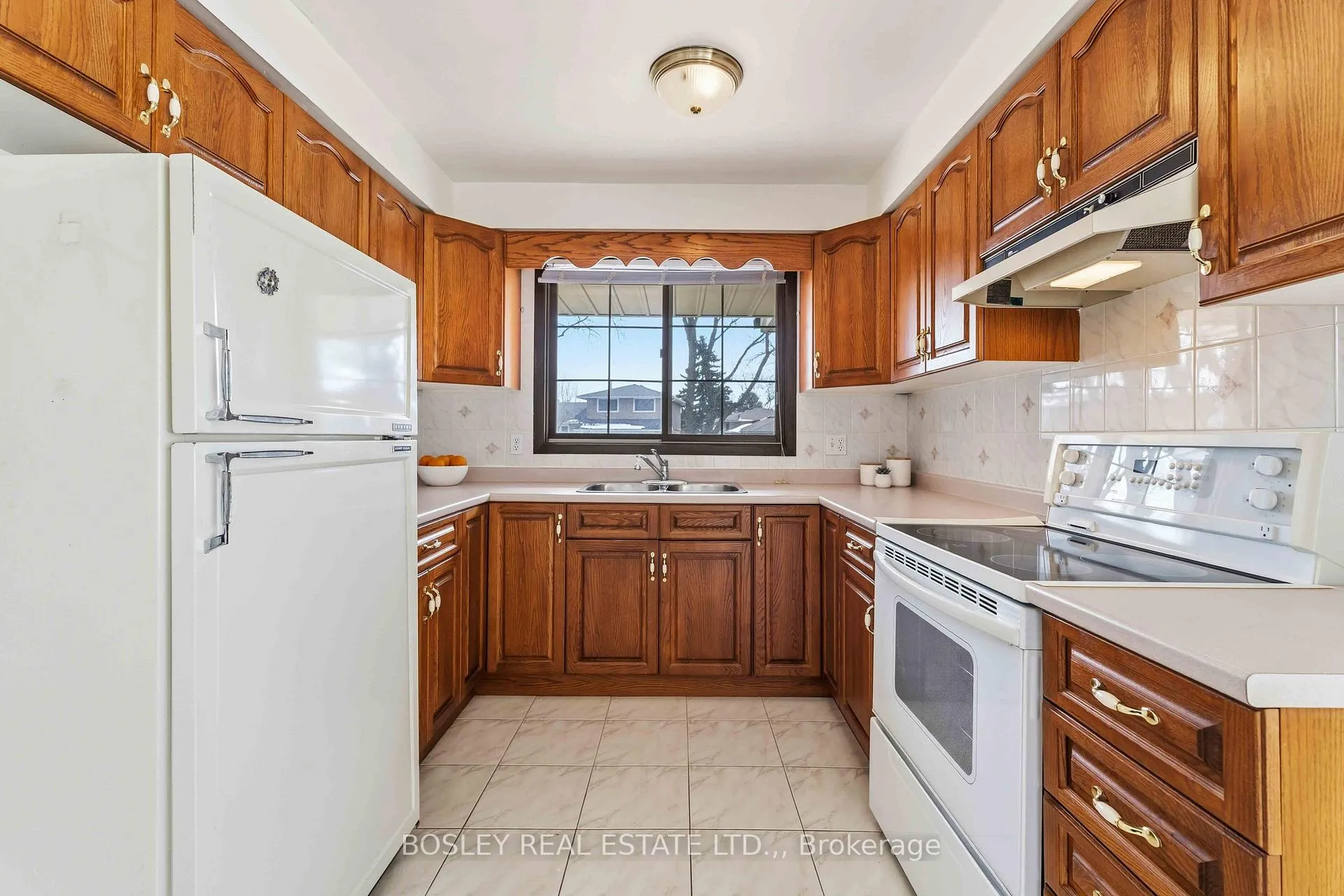 Photo 12 of 7199 Freeman Street, Niagara Falls, Morrison — HOMEH