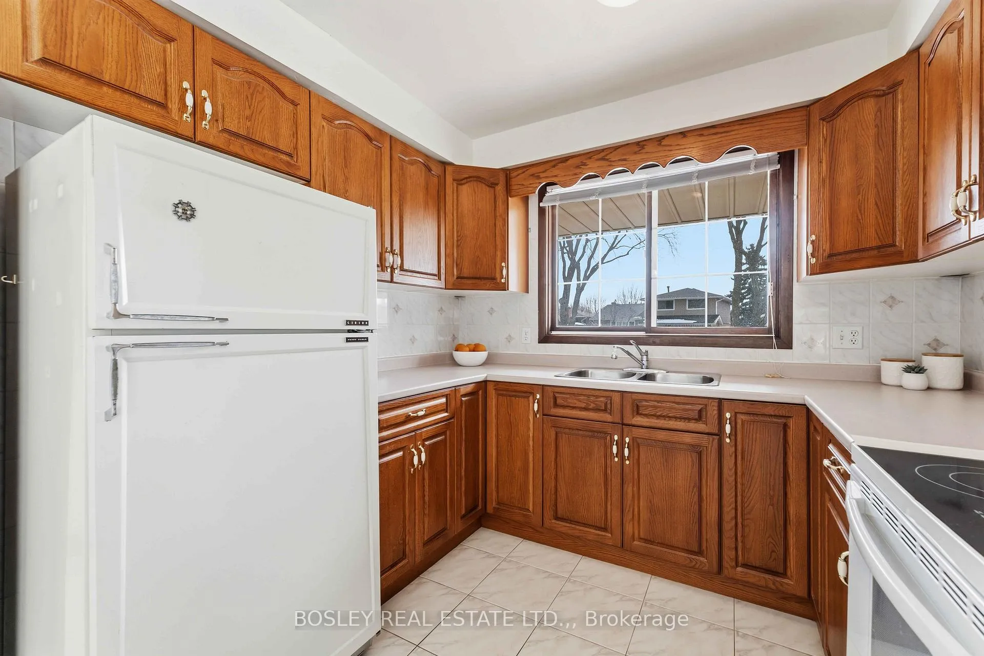 Photo 13 of 7199 Freeman Street, Niagara Falls, Morrison — HOMEH