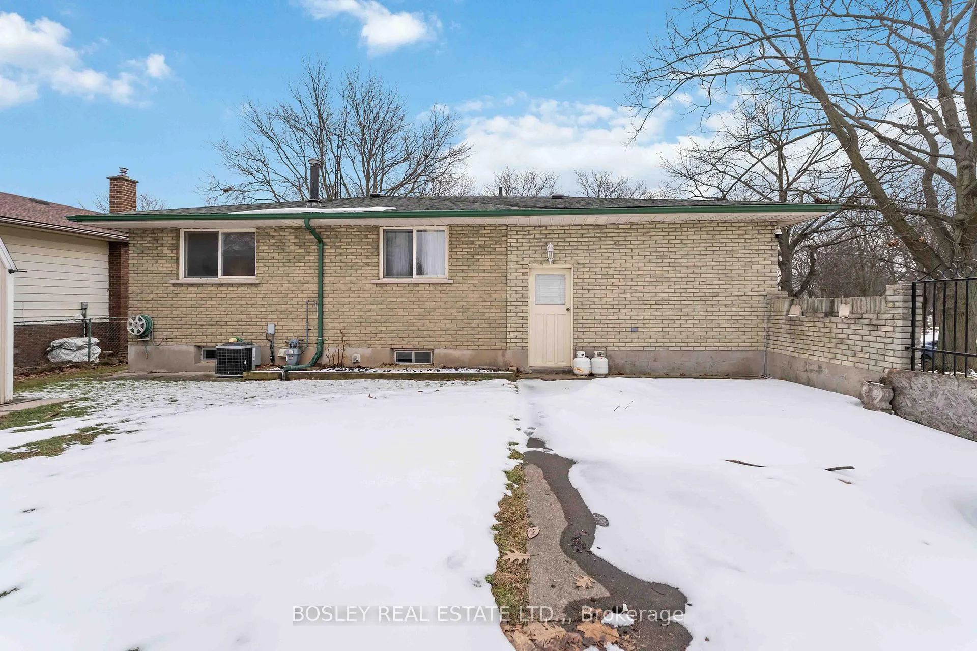 Photo 39 of 7199 Freeman Street, Niagara Falls, Morrison — HOMEH