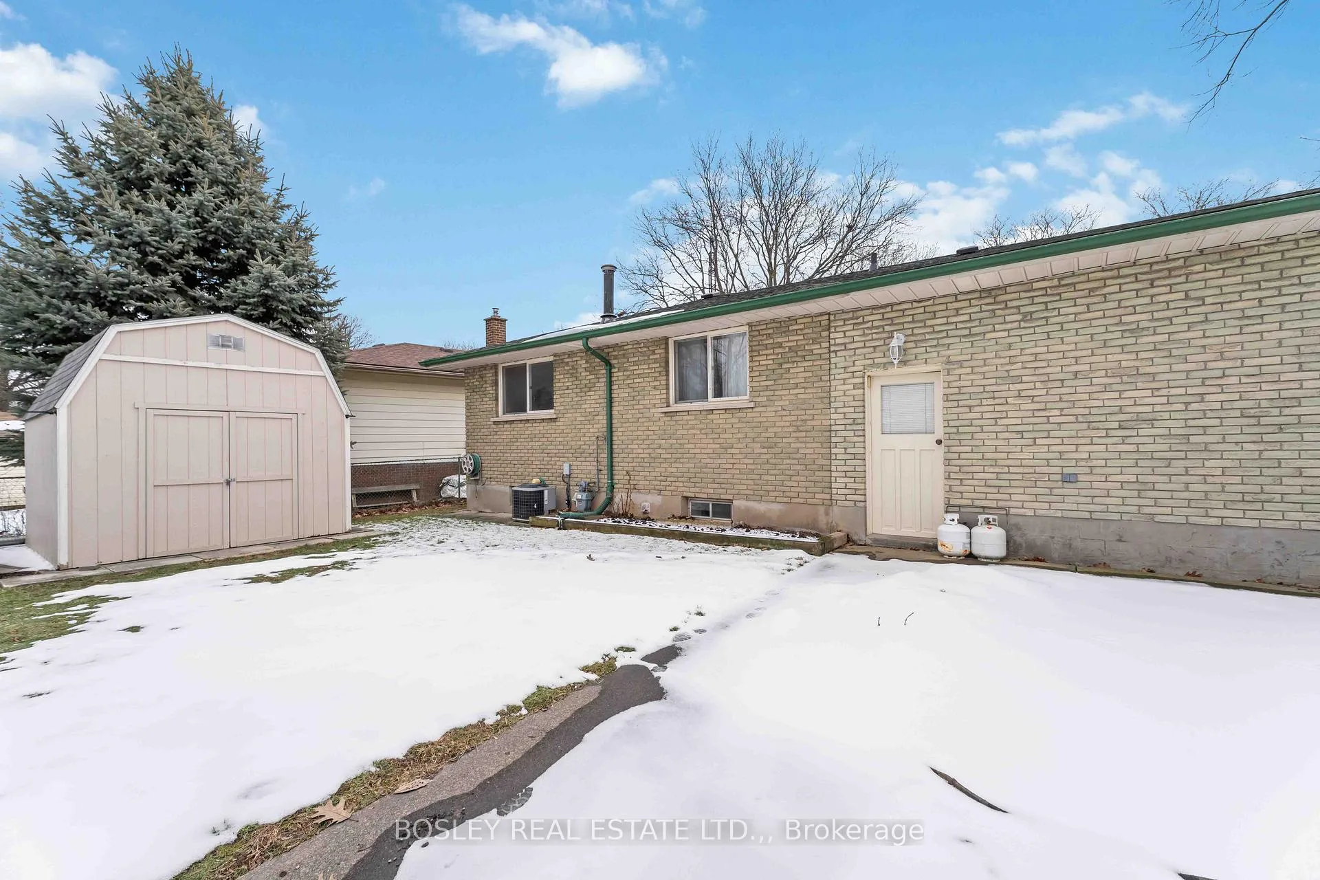 Photo 41 of 7199 Freeman Street, Niagara Falls, Morrison — HOMEH