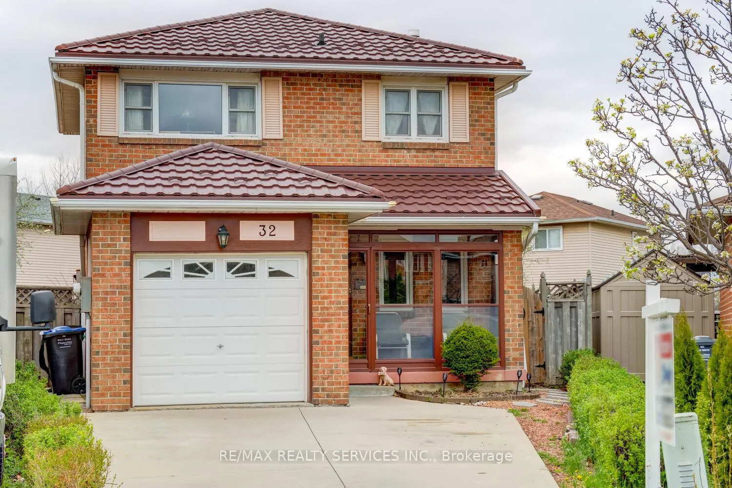 Front of 32 Helios Place