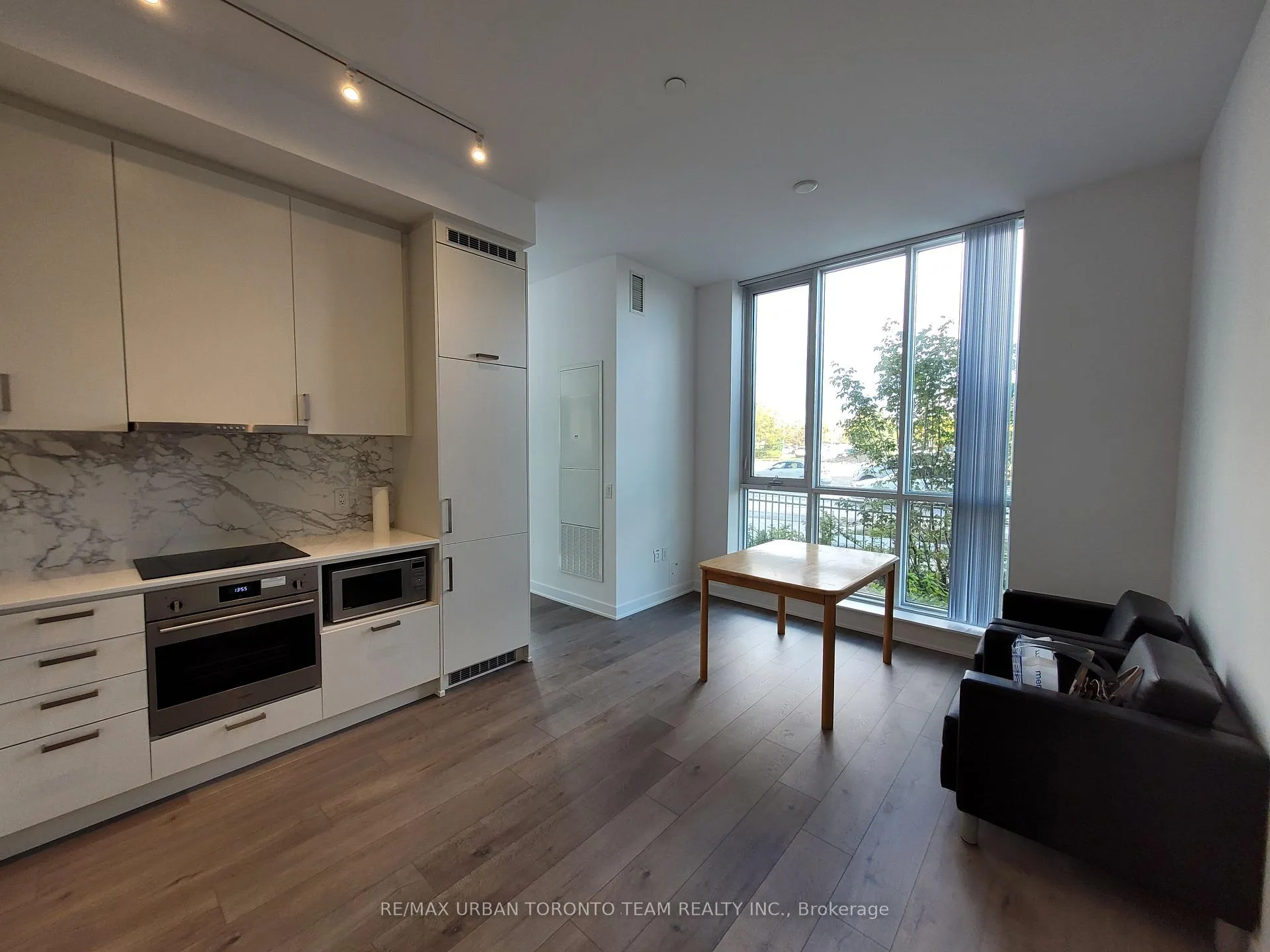 Photo 3 of Unit 106, 60 Honeycrisp Crescent, Vaughan, Vaughan Corporate Centre — HOMEH
