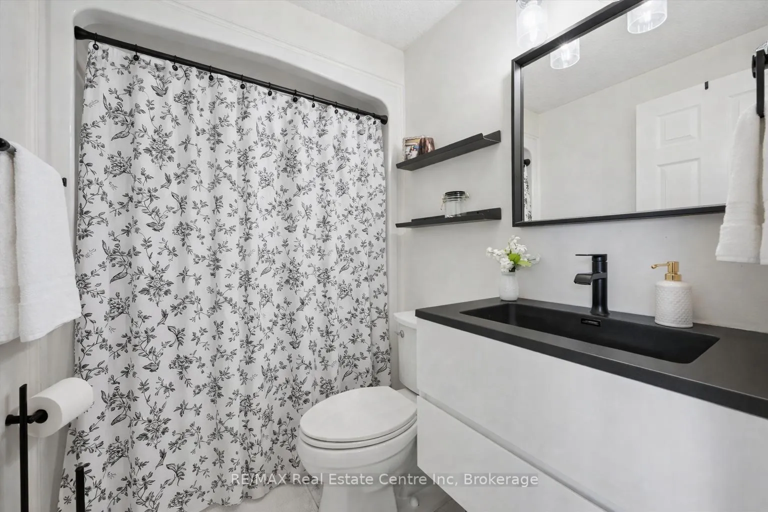 Photo 15 of 98 Cedarvale Avenue, Guelph, Grange Road — HOMEH