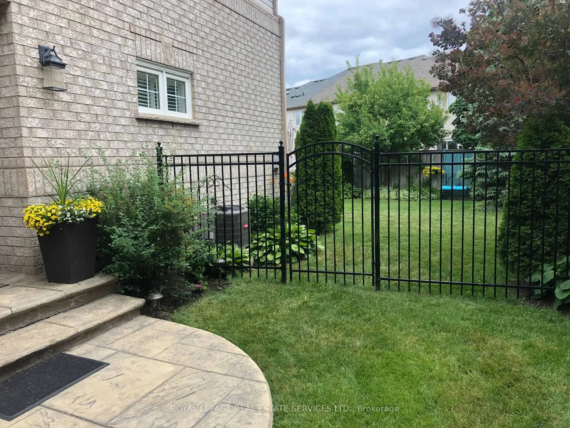 Photo 4 of 2157 Forest Gate Park, Oakville, West Oak Trails — HOMEH