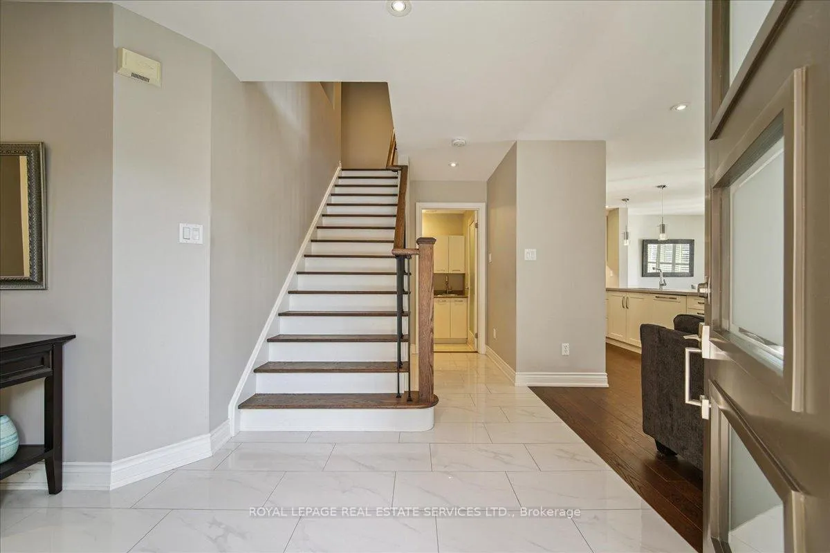 Photo 5 of 2157 Forest Gate Park, Oakville, West Oak Trails — HOMEH