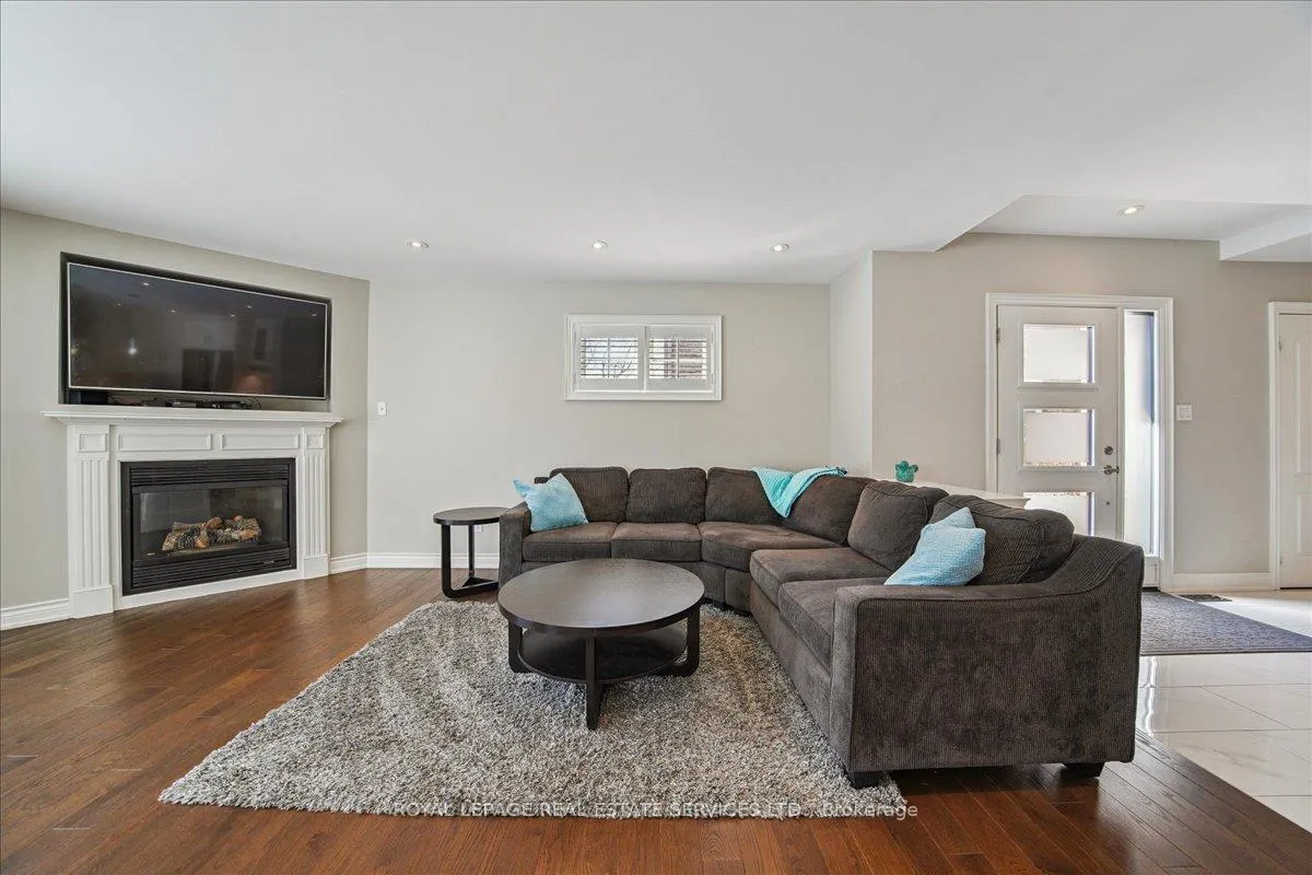 Photo 9 of 2157 Forest Gate Park, Oakville, West Oak Trails — HOMEH