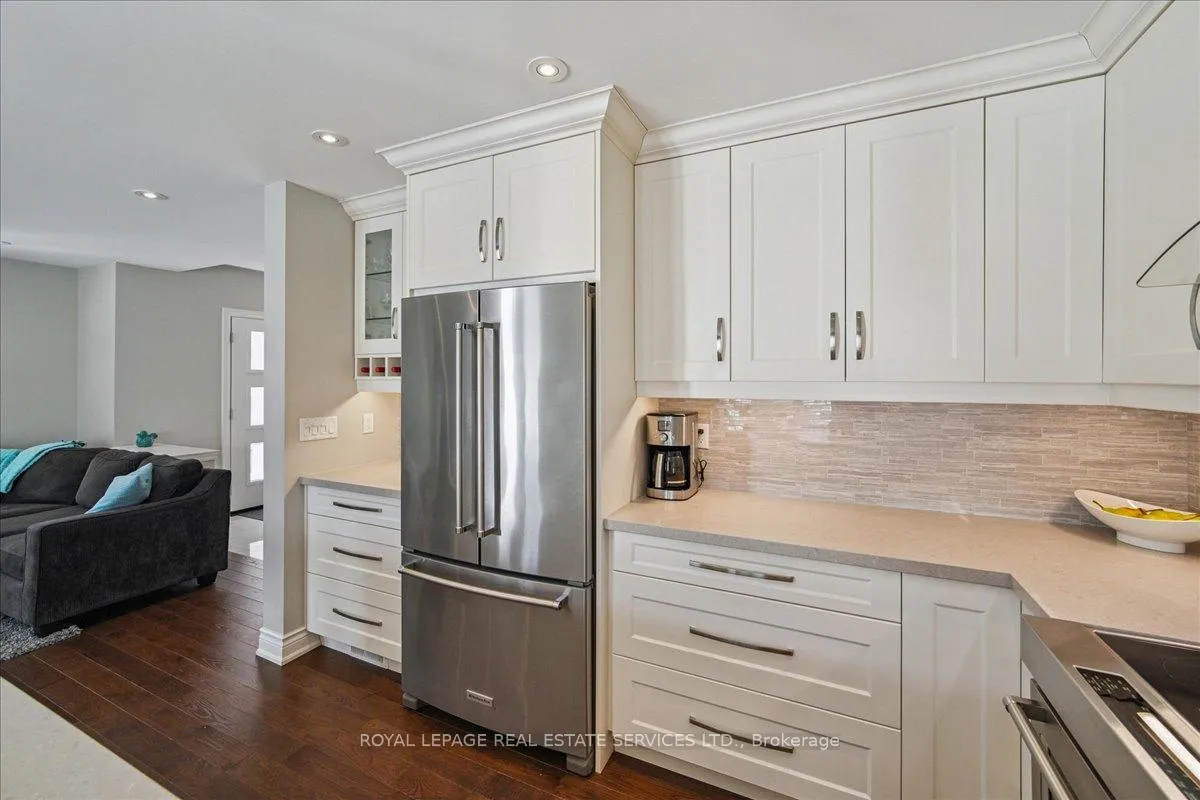 Photo 15 of 2157 Forest Gate Park, Oakville, West Oak Trails — HOMEH