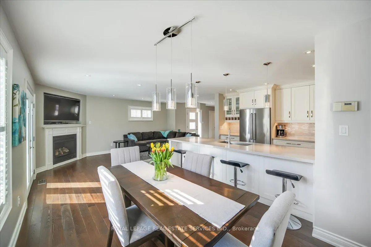 Photo 17 of 2157 Forest Gate Park, Oakville, West Oak Trails — HOMEH