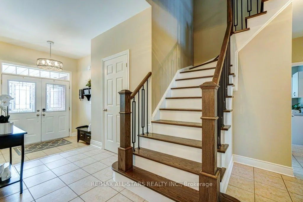 Photo 3 of 67 Rosena Lane, Uxbridge — HOMEH