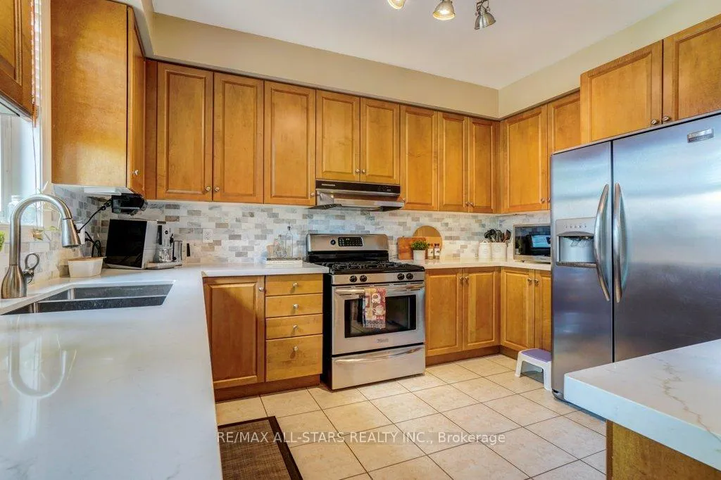 Photo 10 of 67 Rosena Lane, Uxbridge — HOMEH