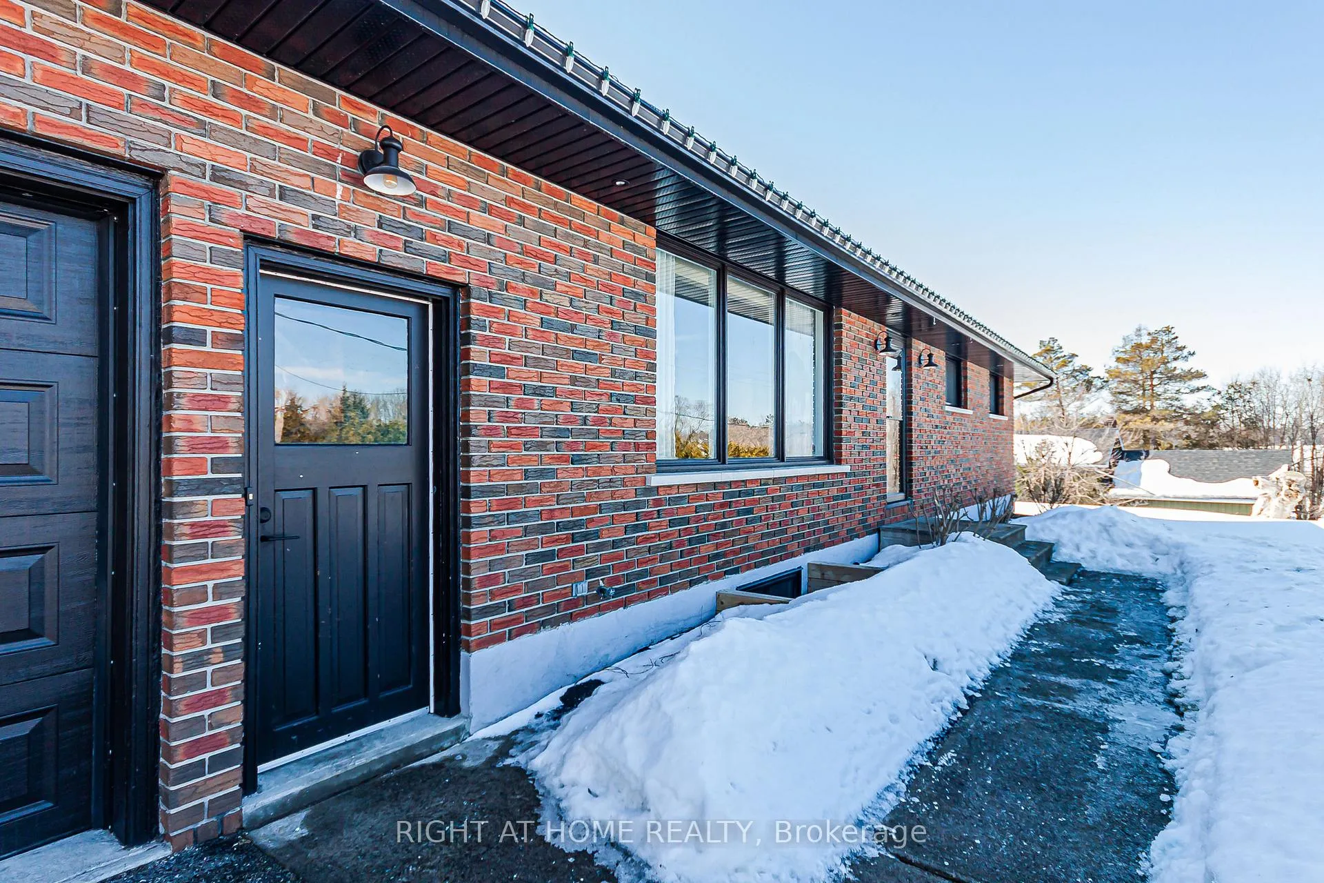 Photo 2 of 709 Regional Rd 13, Uxbridge, Rural Uxbridge — HOMEH