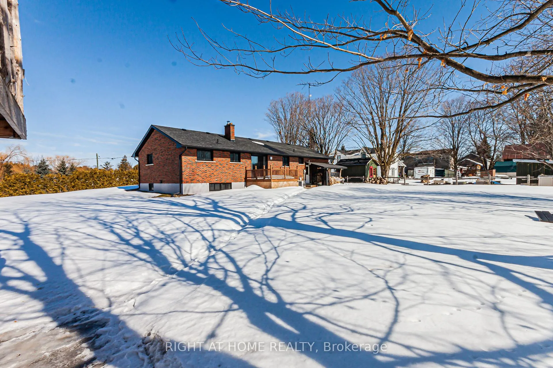 Photo 4 of 709 Regional Rd 13, Uxbridge, Rural Uxbridge — HOMEH