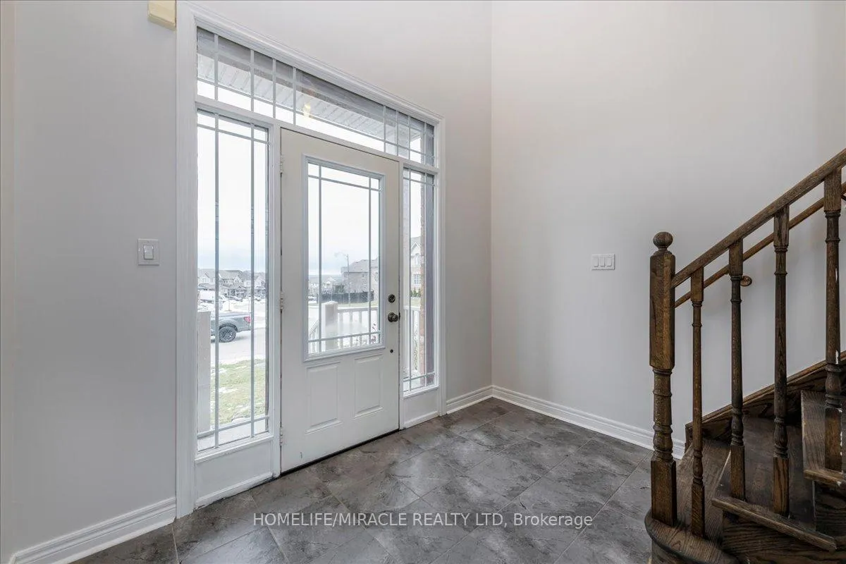 Photo 2 of 73 Sutcliffe Way, New Tecumseth, Alliston — HOMEH