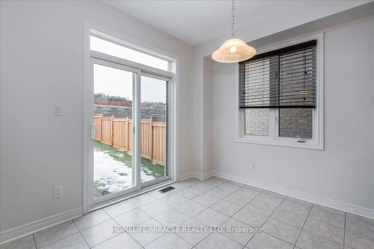 Photo 7 of 73 Sutcliffe Way, New Tecumseth, Alliston — HOMEH