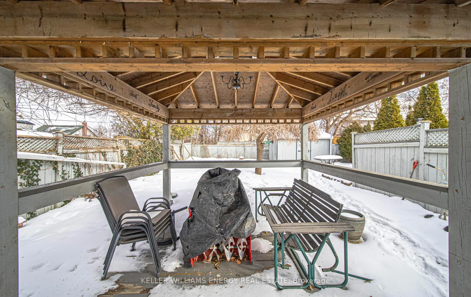 Photo 9 of 449 Cromwell Avenue, Oshawa, Vanier — HOMEH
