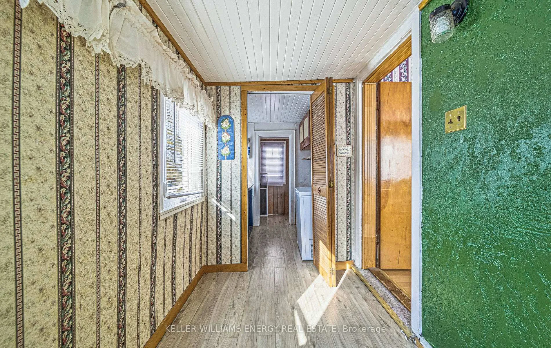 Photo 11 of 449 Cromwell Avenue, Oshawa, Vanier — HOMEH