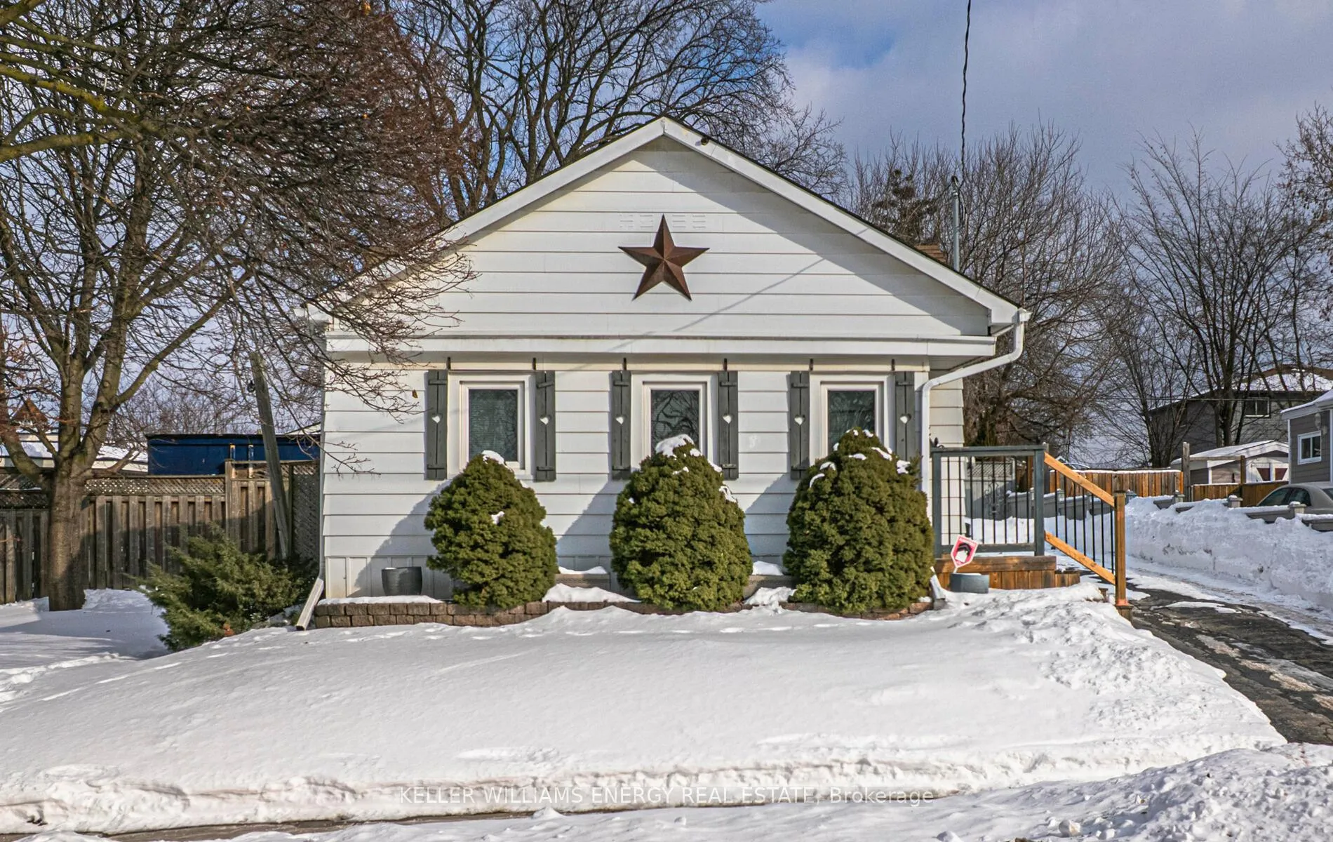 Photo 29 of 449 Cromwell Avenue, Oshawa, Vanier — HOMEH