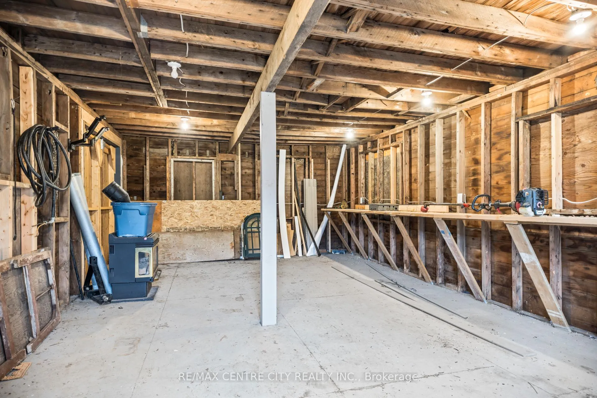 Photo 39 of 42400 John Wise Line, Central Elgin, Rural Central Elgin — HOMEH
