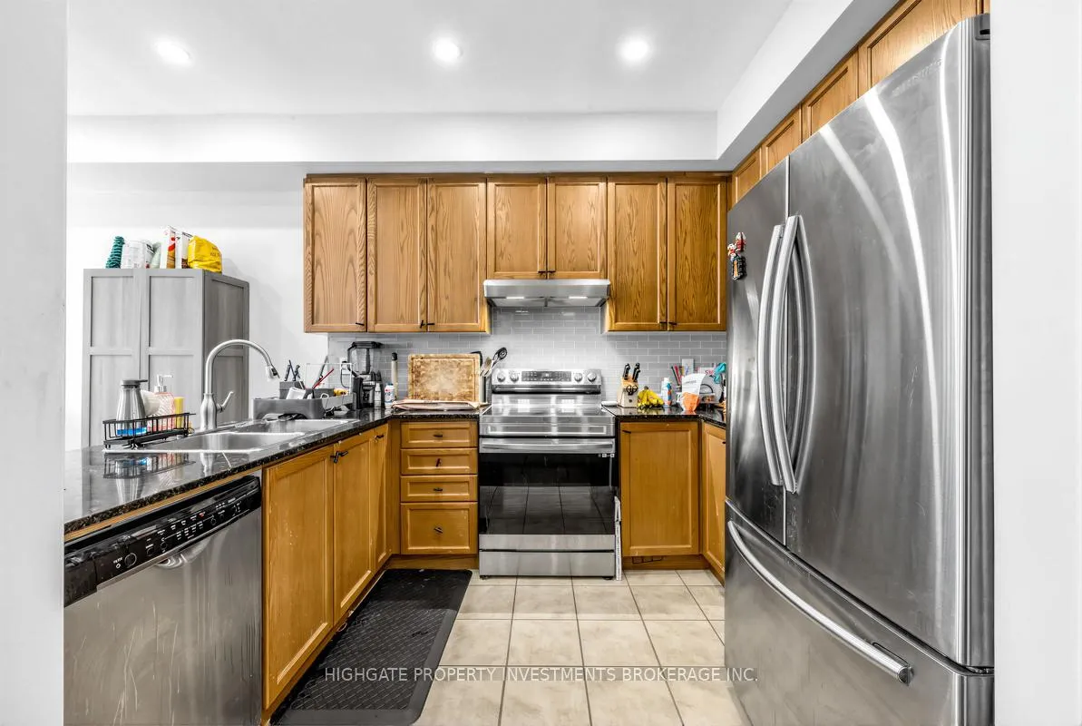 Photo 9 of 2571 Canadian Street, Pickering, Duffin Heights — HOMEH