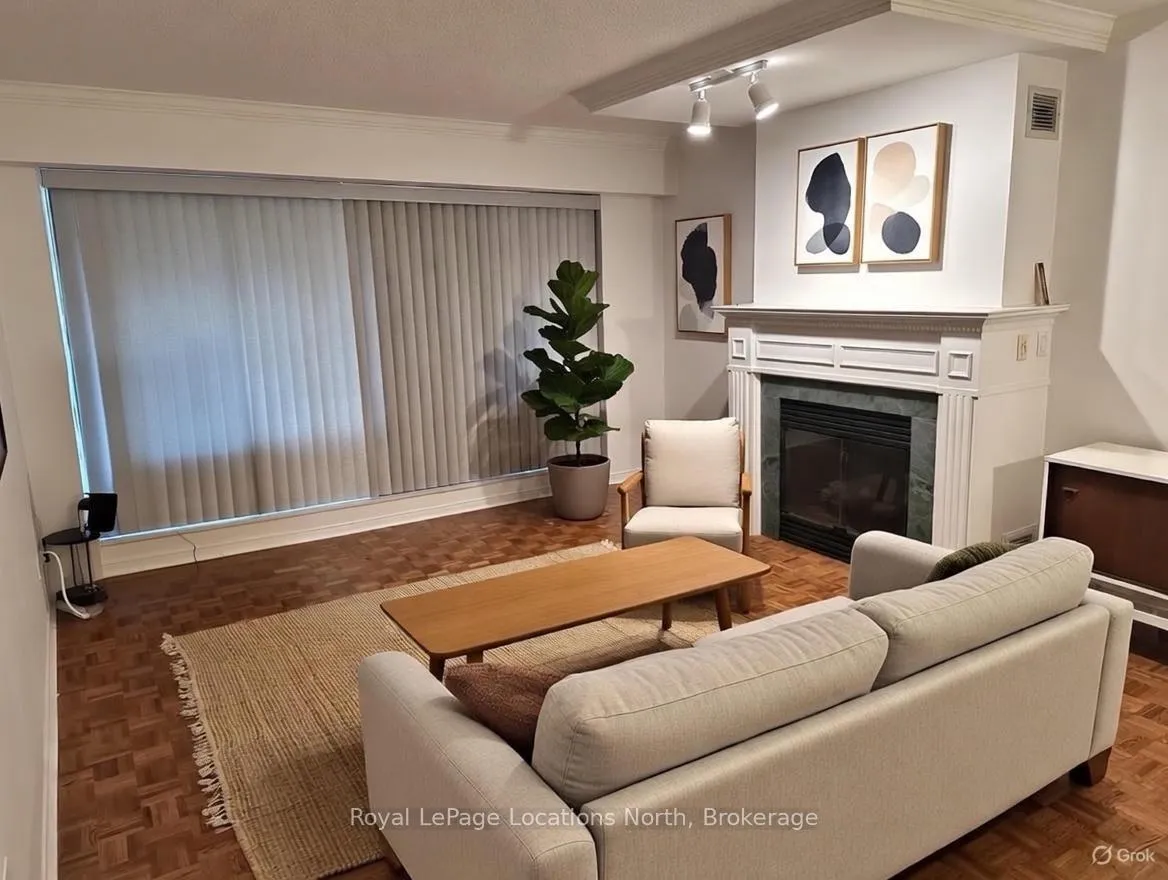 Photo 5 of Unit 702, 1818 Bayview Avenue, Toronto, Mount Pleasant East — HOMEH